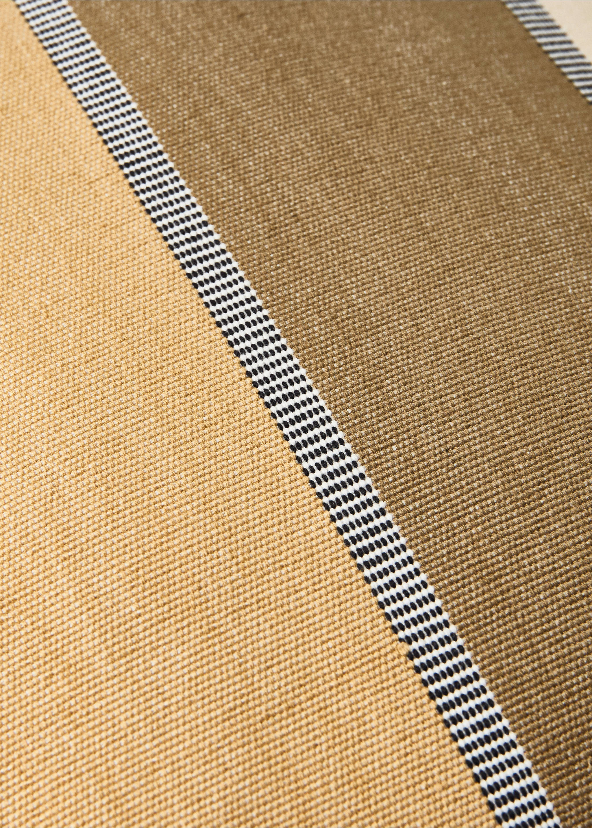 Cotton striped cushion cover 40x60 cm - Details of the article 4, Light/Pastel Brown. Ref: 17003343-00.