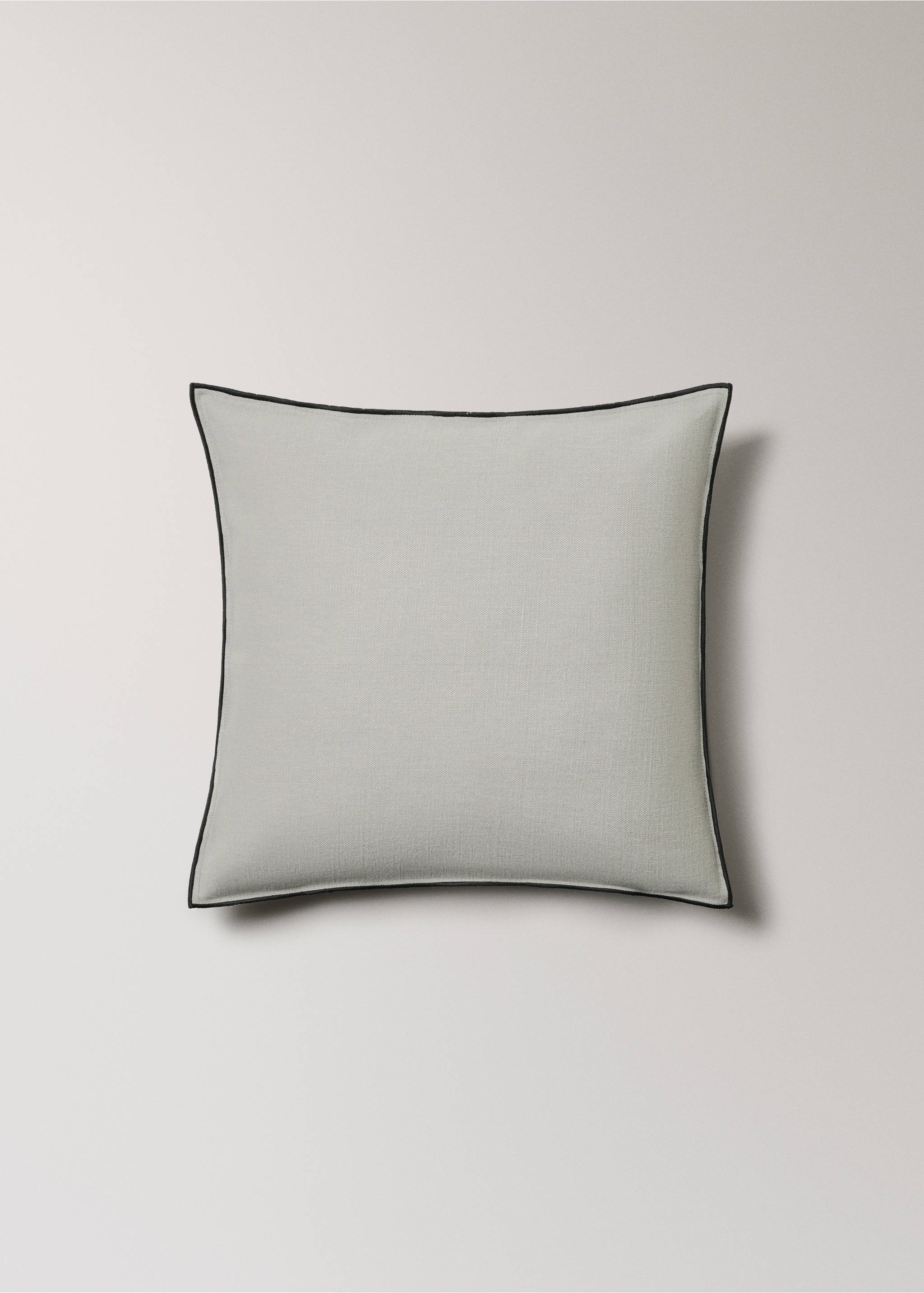 Cotton linen cushion cover with overlock tab 50x50 cm - Article without model, Medium Grey. Ref: 17003346-00.