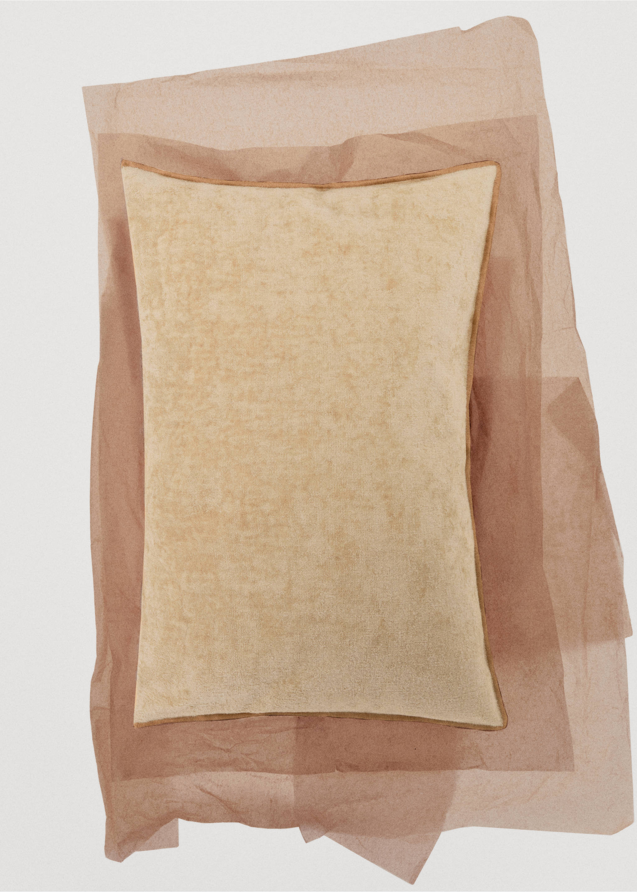 Velvet linen cushion cover 40x60 cm - Details of the article 7, Vanilla. Ref: 17003348-00.