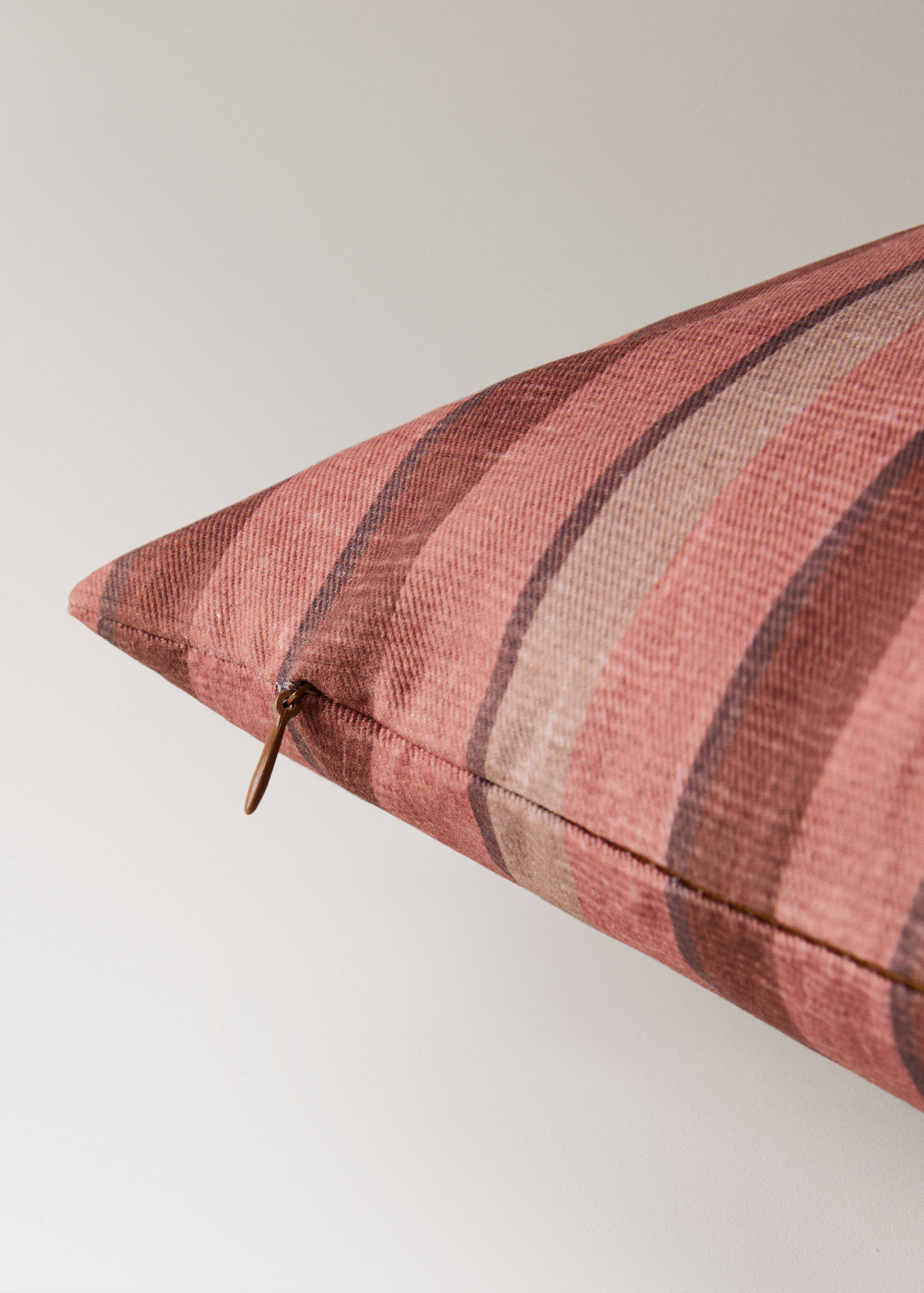 Housse de coussin en coton imprimé à rayures 45x45 cm - Détail de l'article 1