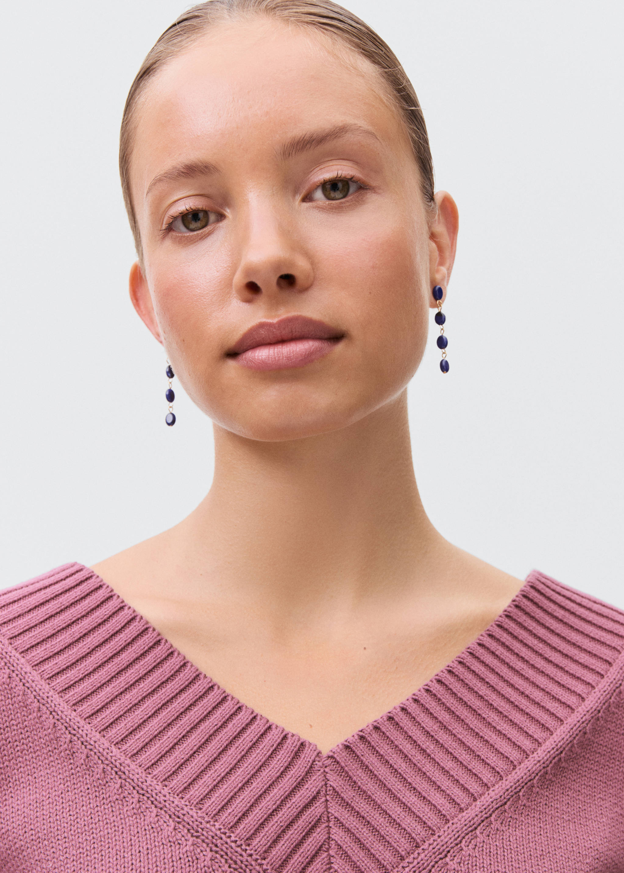 Pull-over maille col en V - Détail de l'article 1