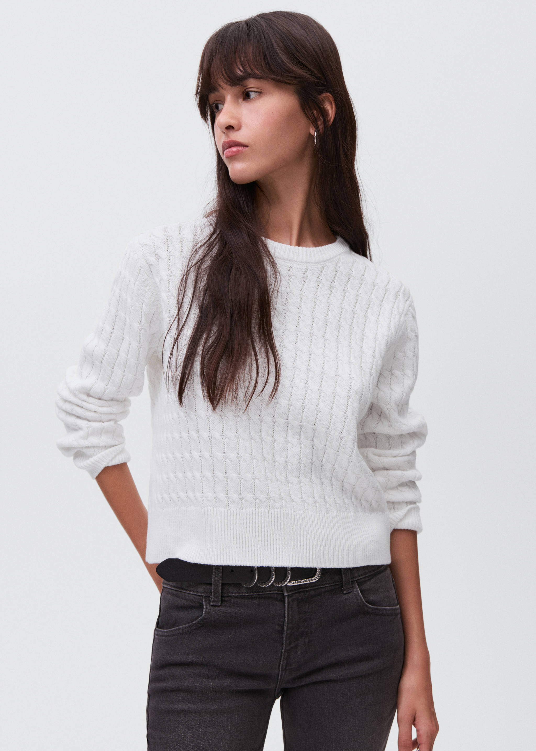 Pull-over maille tressée - Plan moyen