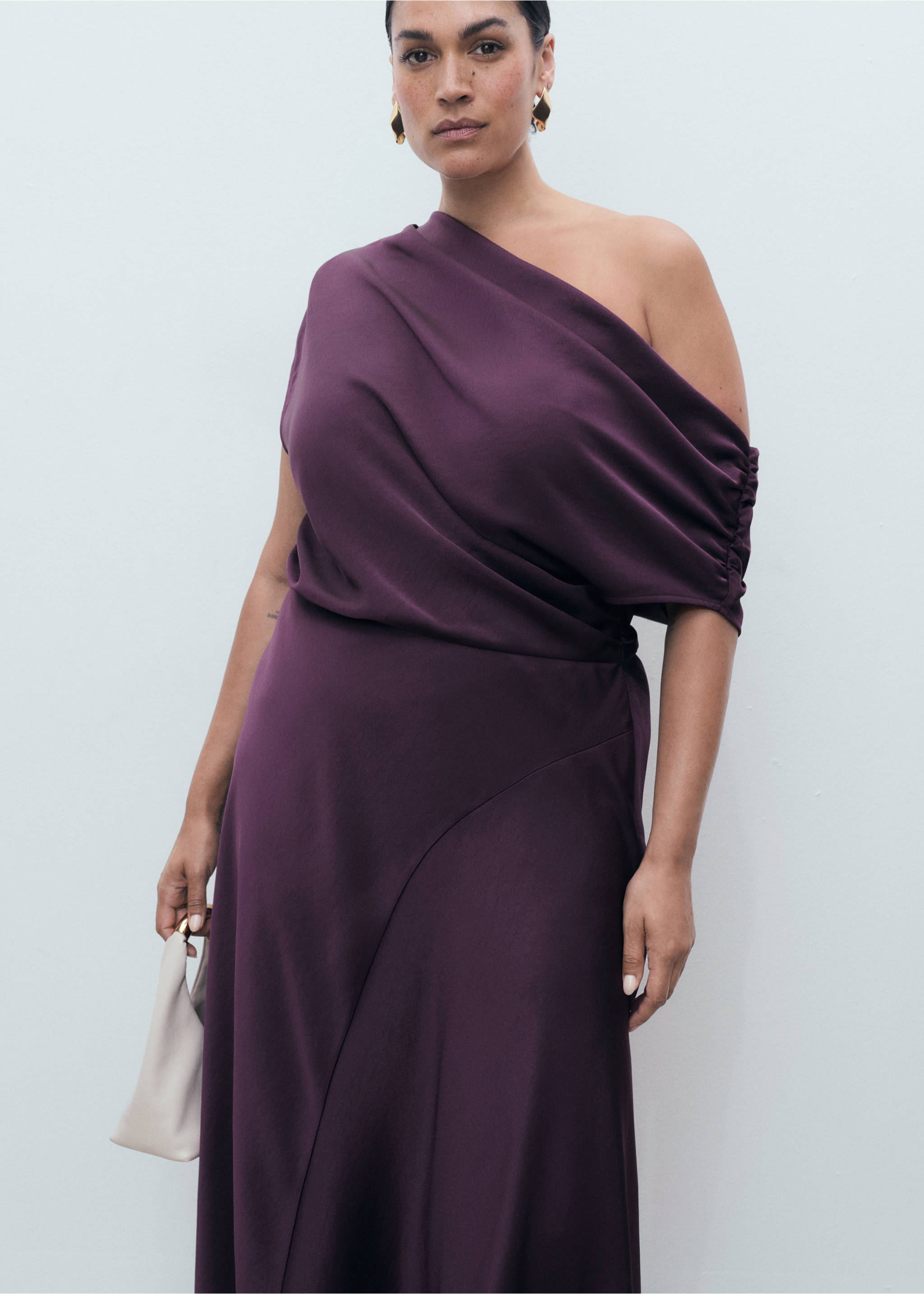 Asymmetrical satin dress - Details of the article 5, Purple. Ref: 17004091-00.