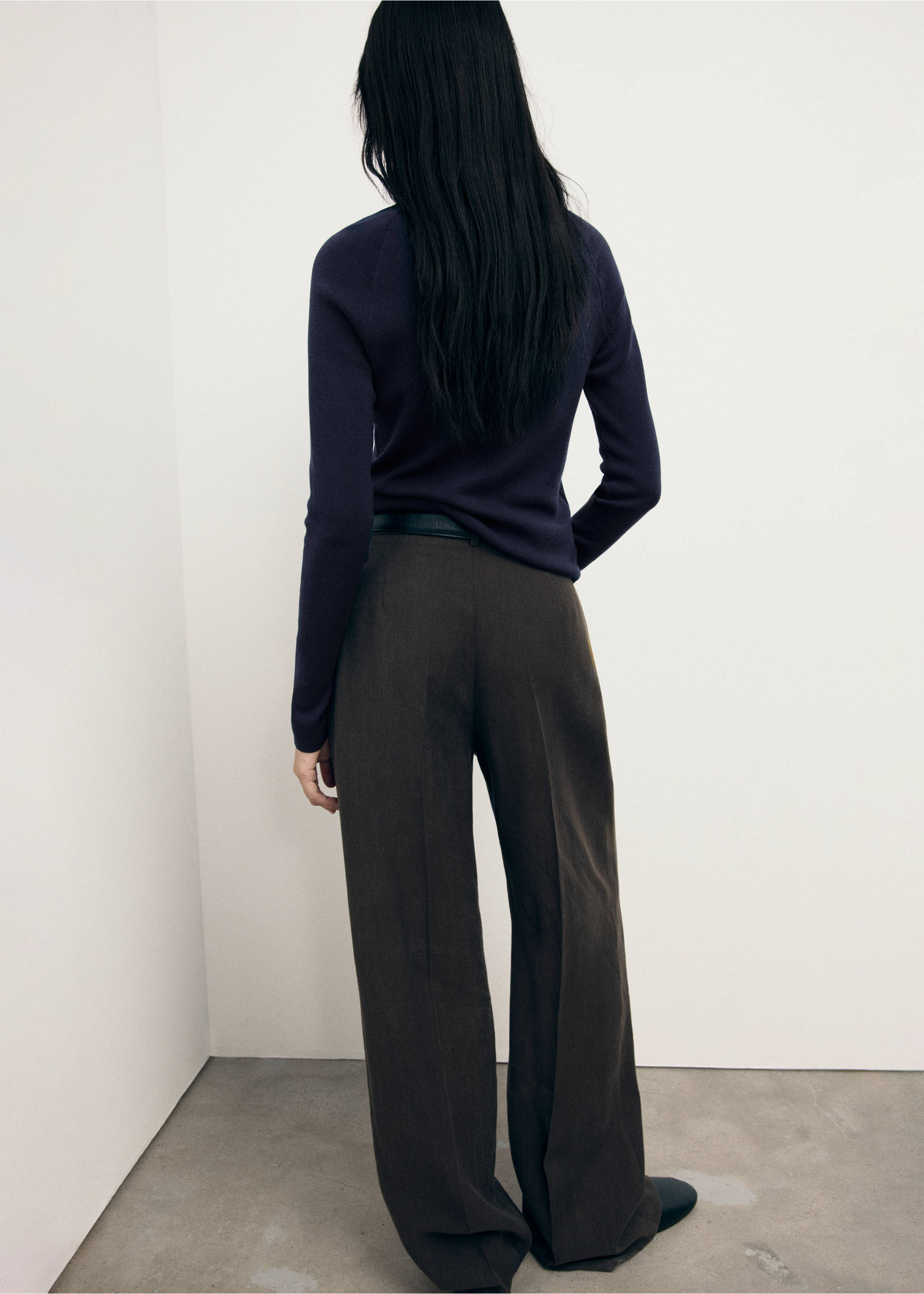 Long-sleeved fine-knit sweater - Reverse of the article, Dark Navy. Ref: 17004106-00.