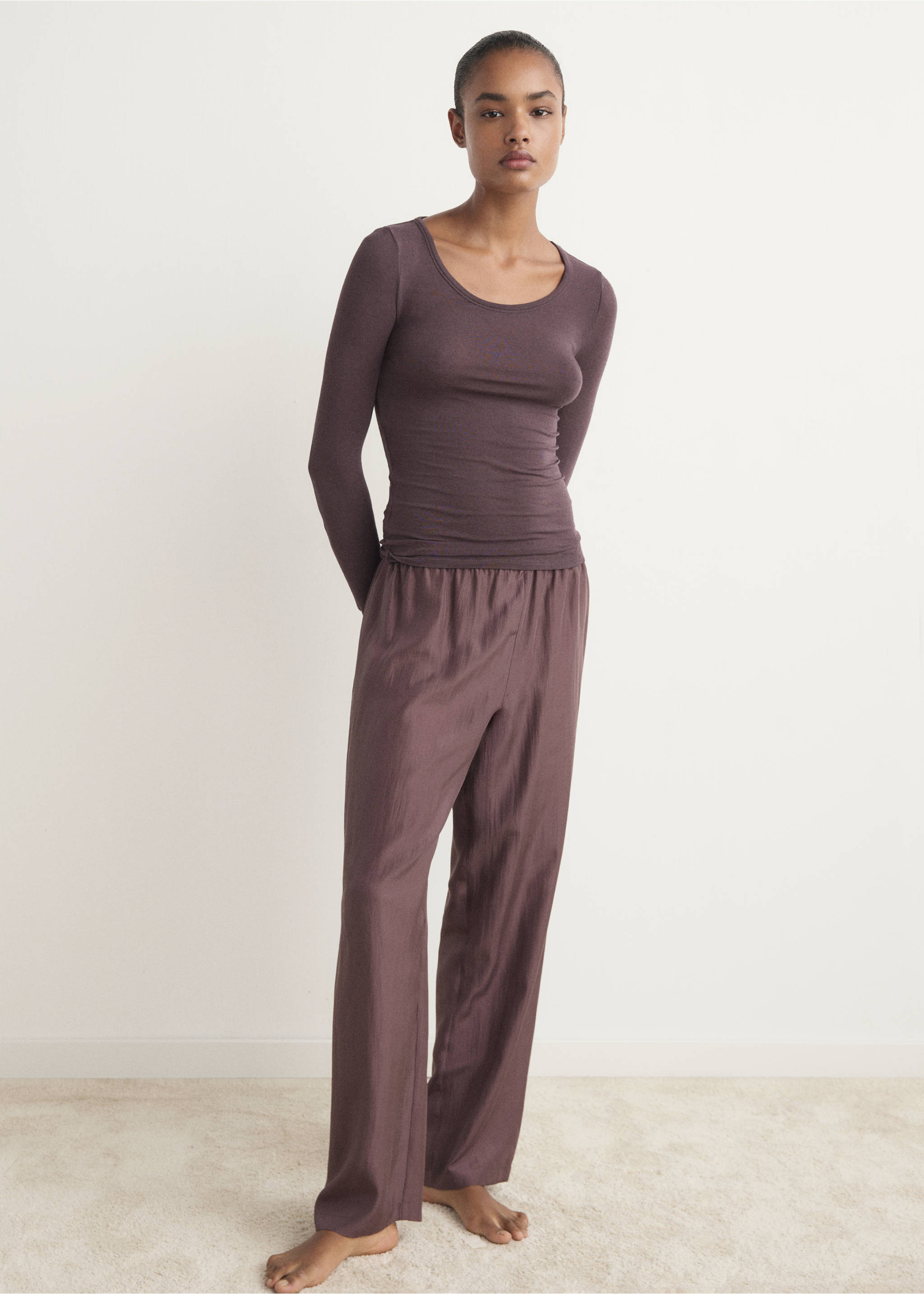 Cashmere pyjama t-shirt - General plane, Cognac. Ref: 17004107-00.