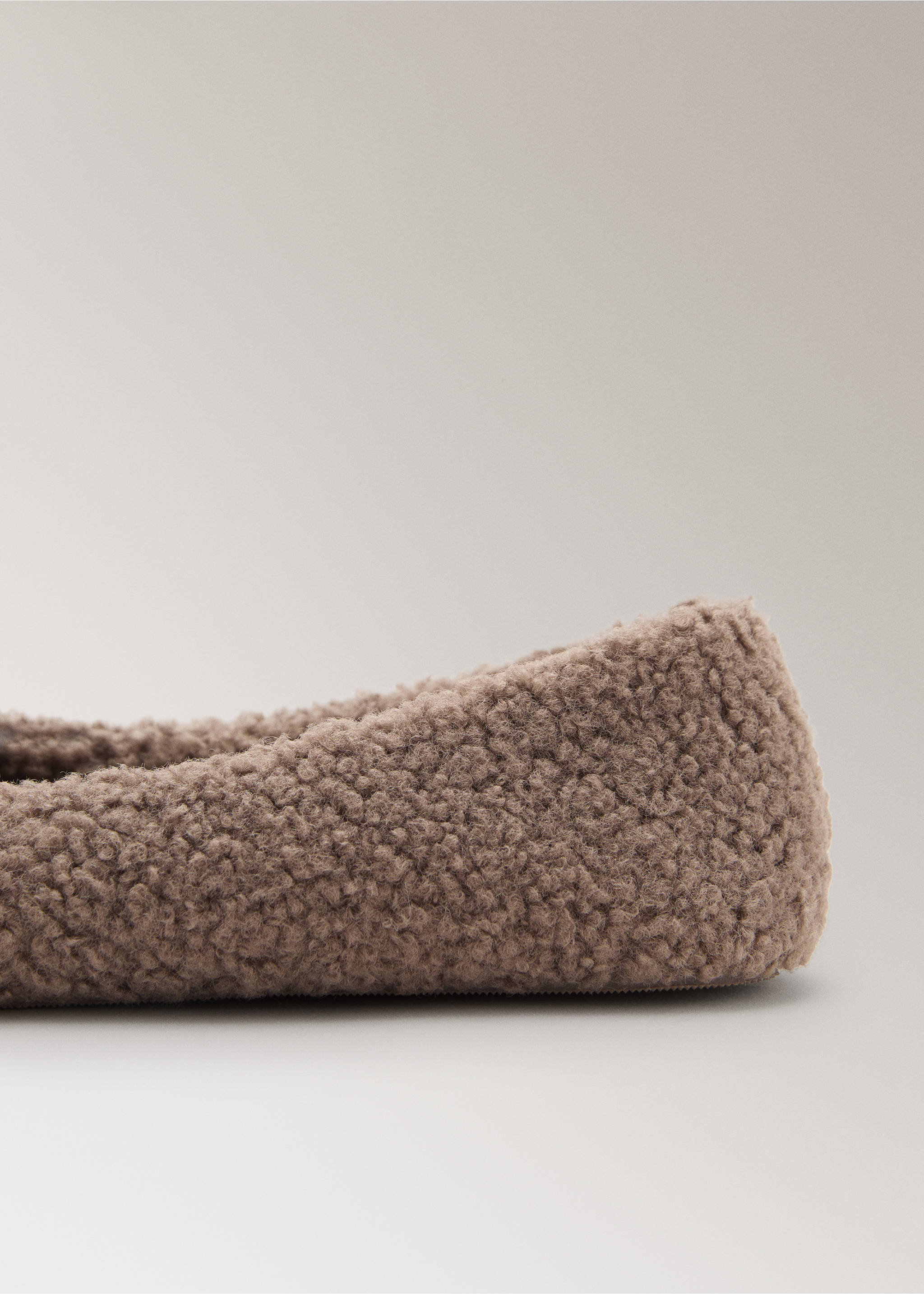 Sheepskin ballet flats - Details of the article 1, Brown. Ref: 17004115-00.