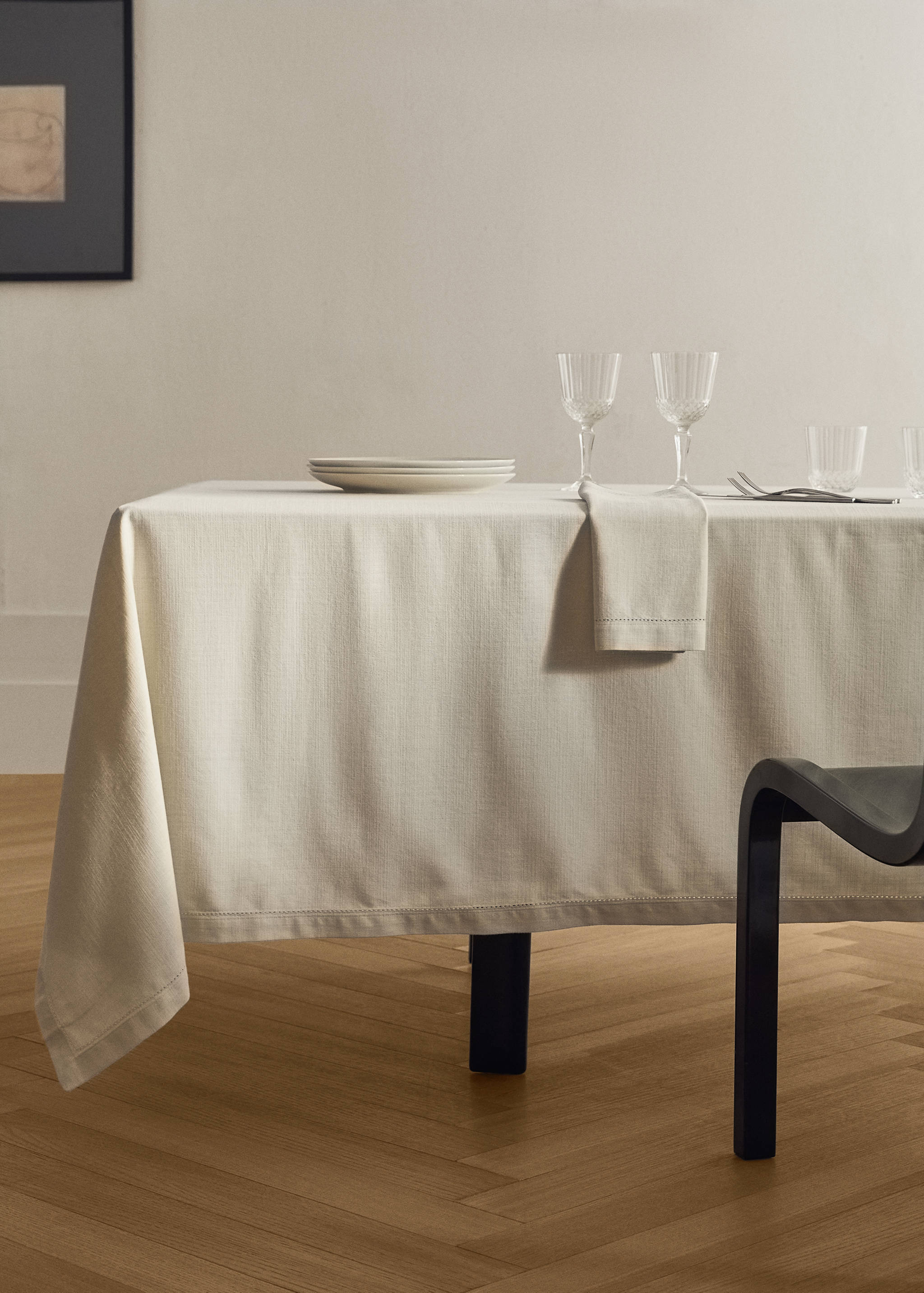 Cotton vanilla tablecloth for 2 to 4 diners - General plane