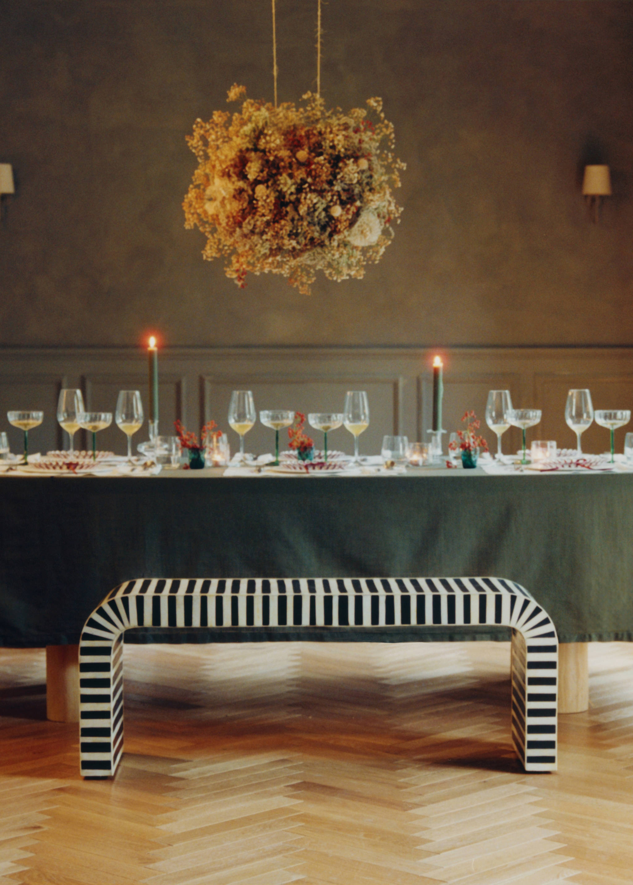 Cotton vanilla tablecloth for 2 to 4 diners - Details of the article 6