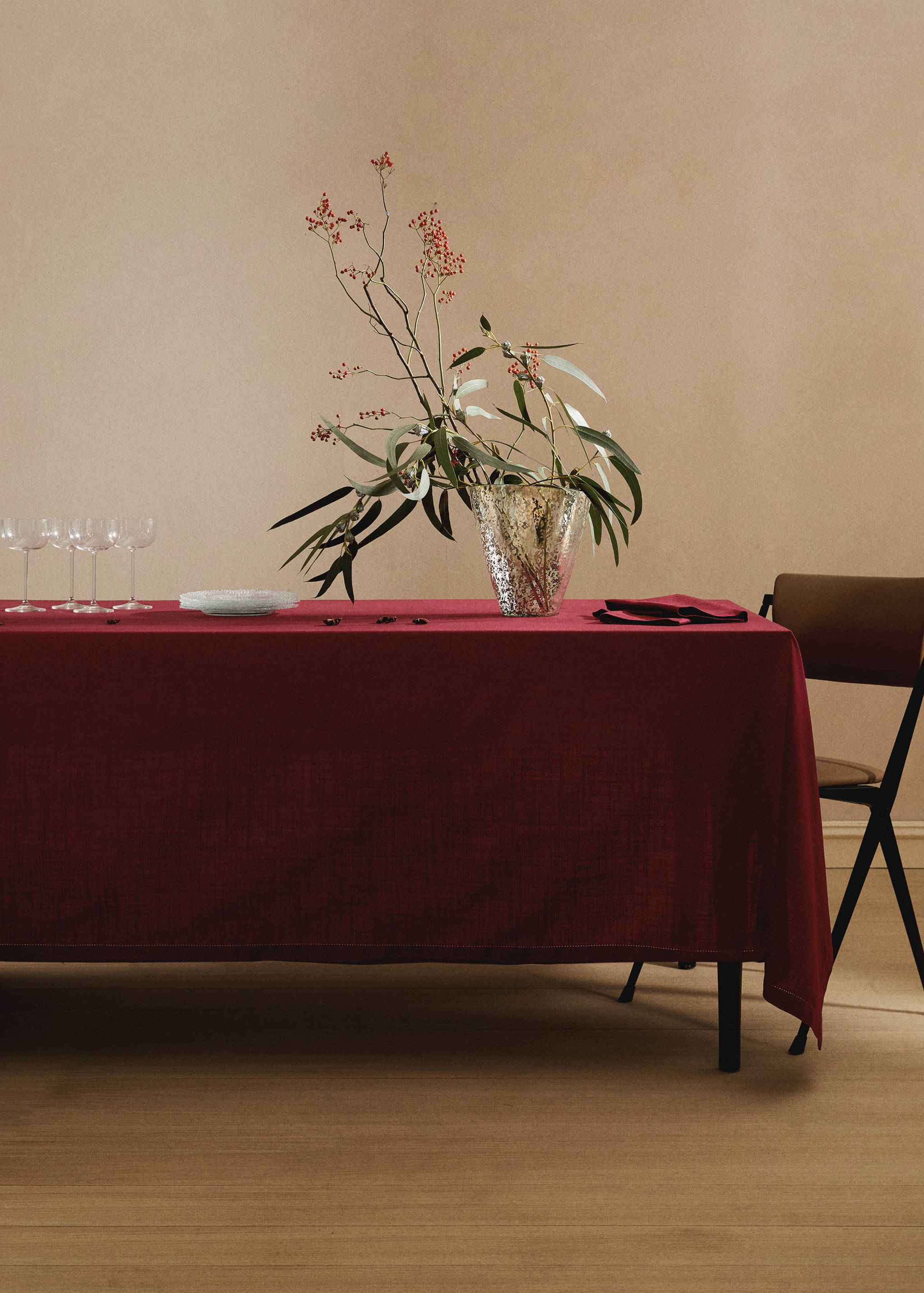 Cotton vanilla tablecloth for 2 to 4 diners - General plane
