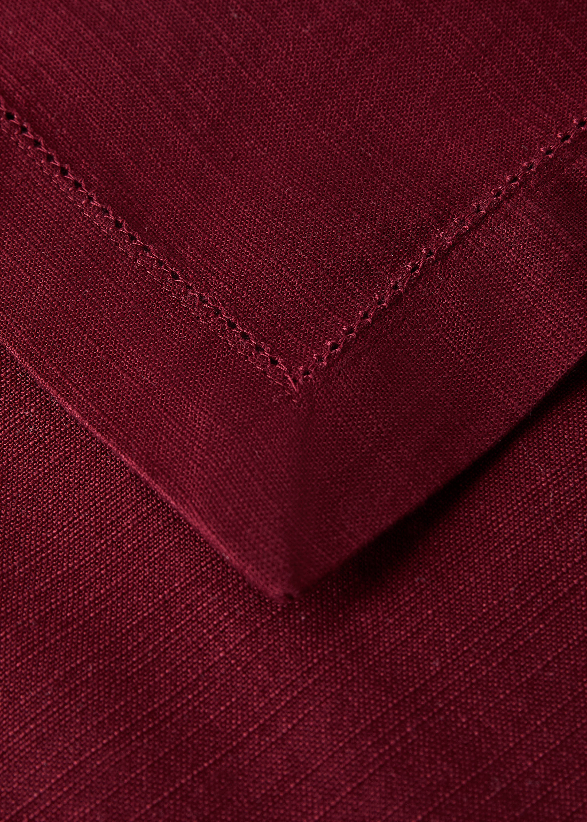 Cotton vanilla tablecloth for 2 to 4 diners - Details of the article 1