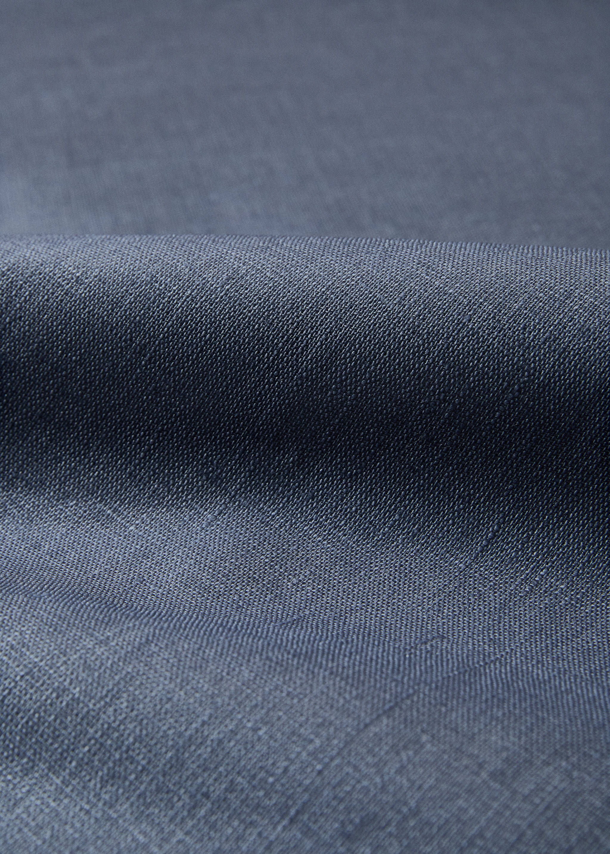 Nappe 100 %lin enduit overlock contraste pour 6 à 8 convives - Détail de l'article 2