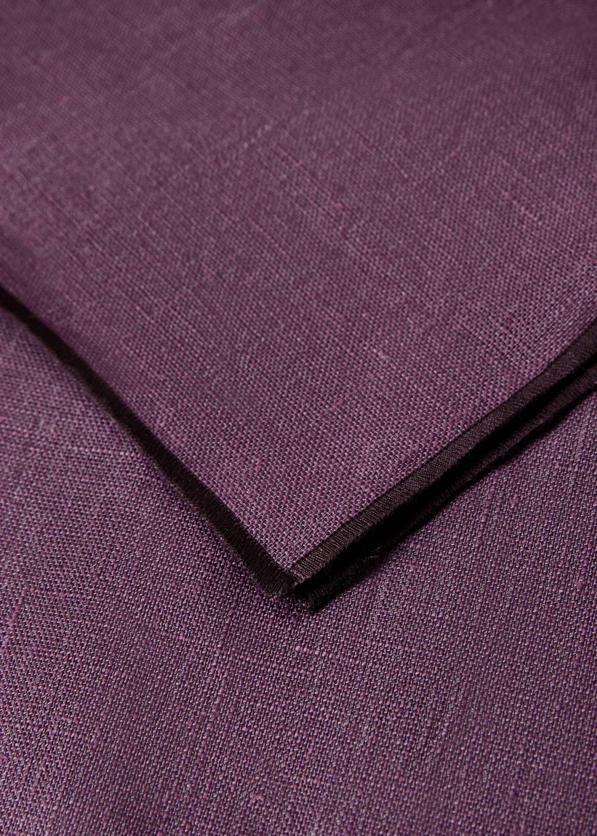 Nappe 100 %lin enduit overlock contraste pour 6 à 8 convives - Détail de l'article 1