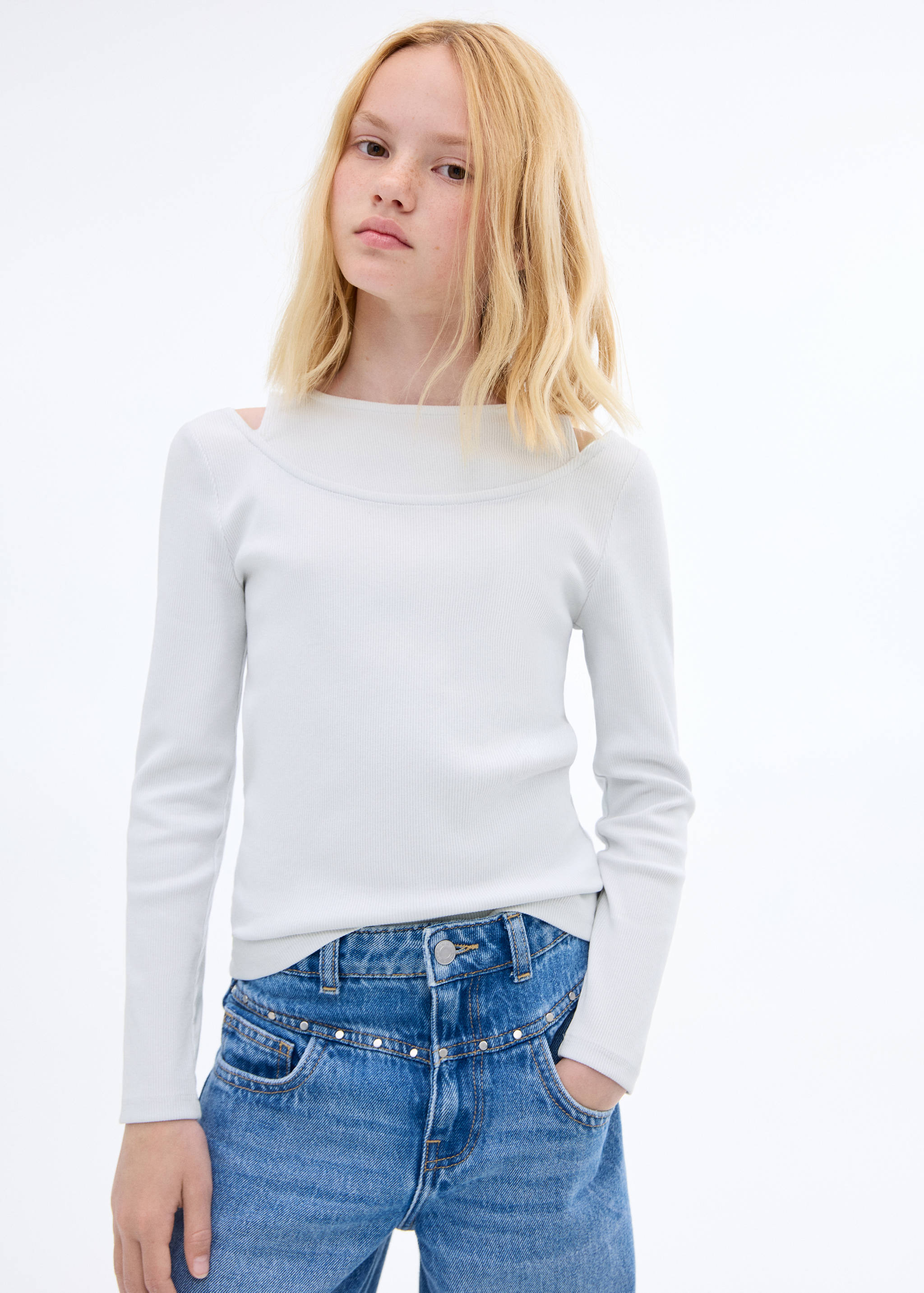 Camiseta canalé cut-out - Plano medio