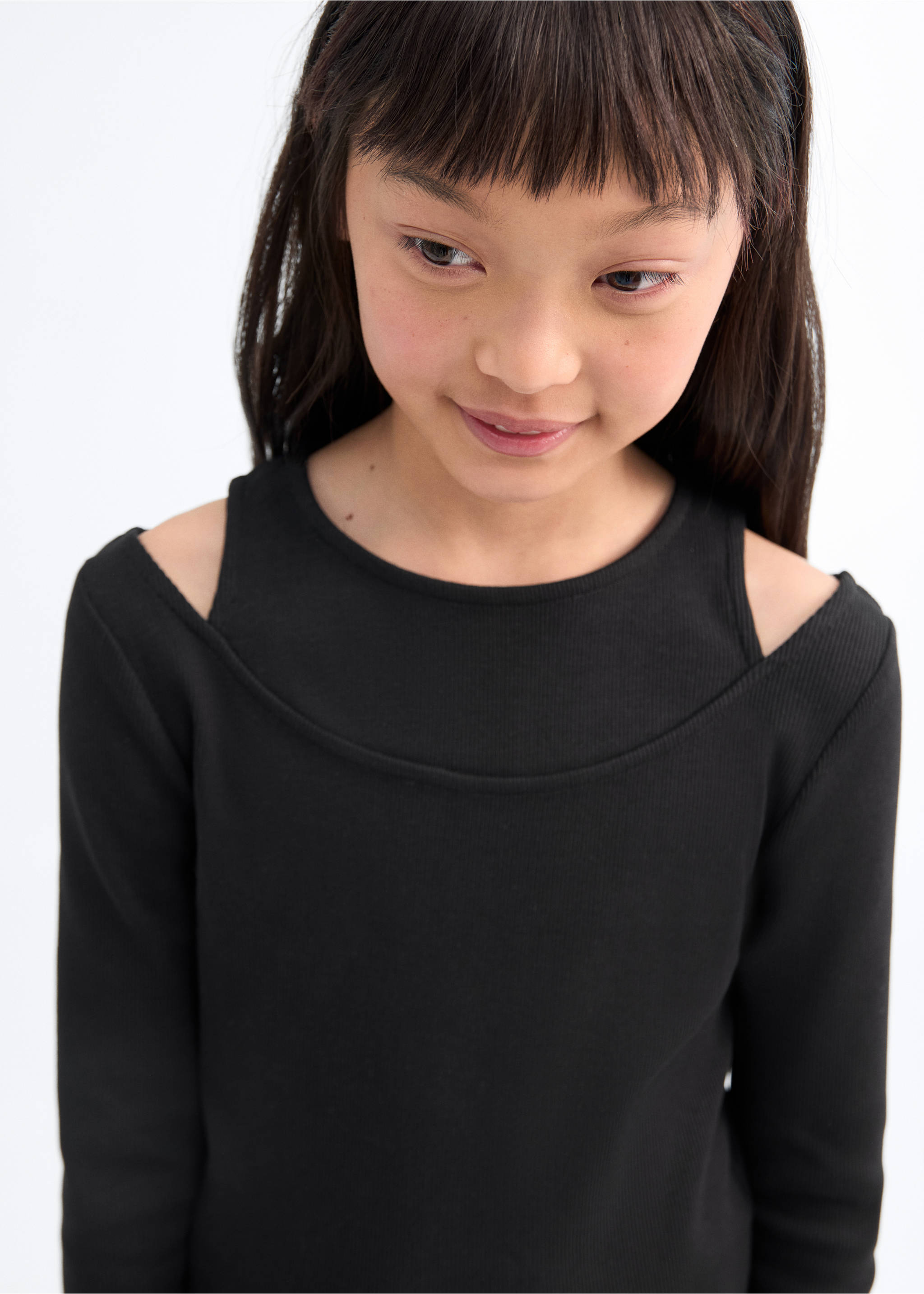 Ribbed cut-out T-shirt - Details of the article 1, Black. Ref: 17004428-00.