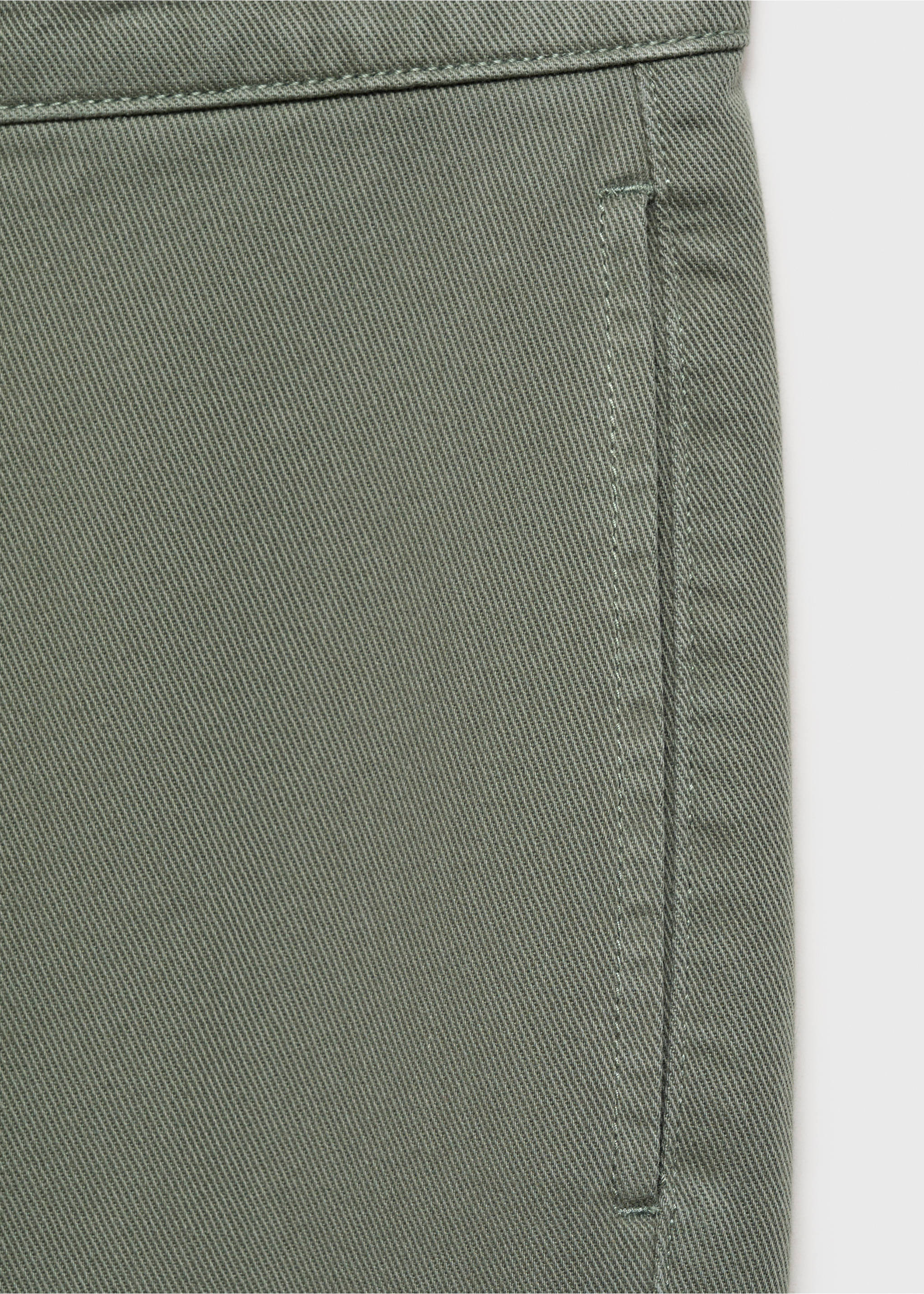 Jean coton regular-fit - Détail de l'article 8, Vert moyen. Ref: 17005151-00.