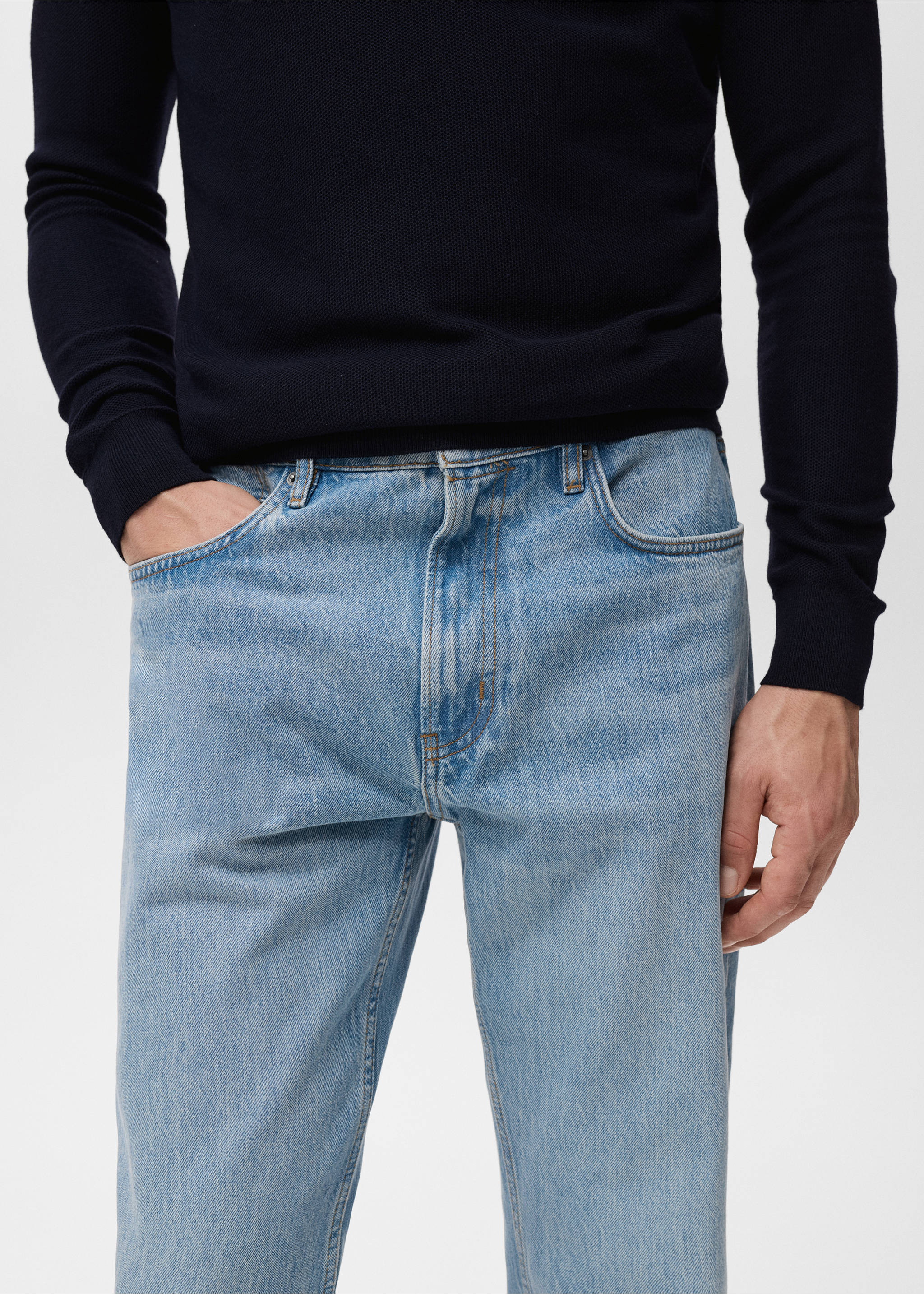 Jean Moby straight-fit délavé clair - Détail de l'article 1, Bleu moyen vintage. Ref: 17005154-00.