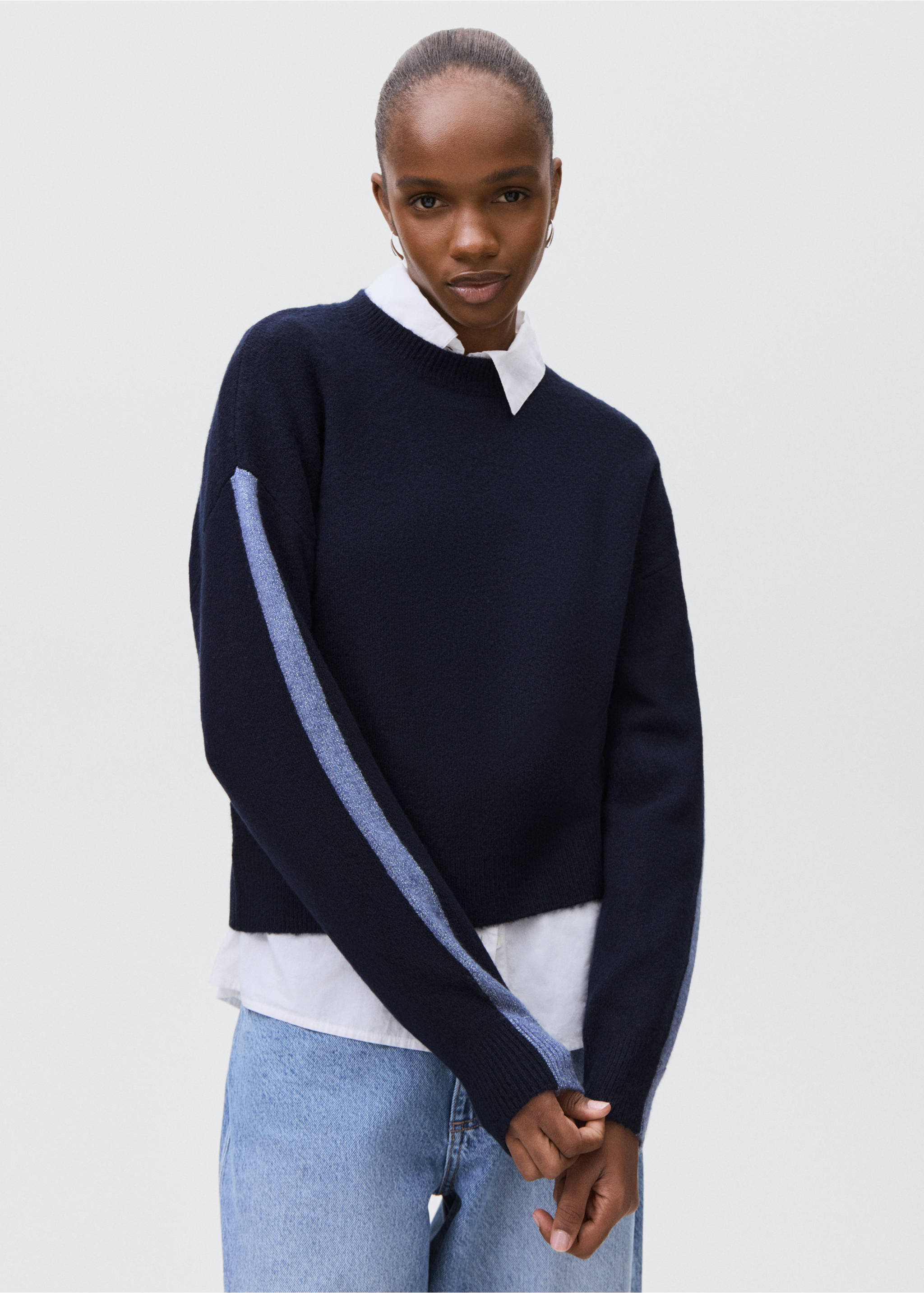 Pull-over brodé maille - Plan moyen, Bleu marine. Ref: 17005800-00.