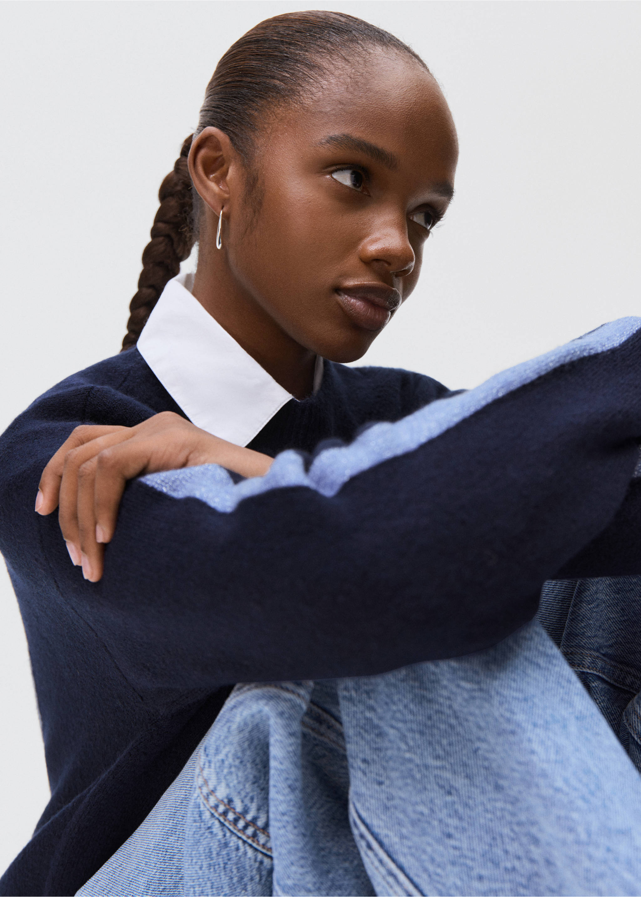 Pull-over brodé maille - Détail de l'article 2, Bleu marine. Ref: 17005800-00.