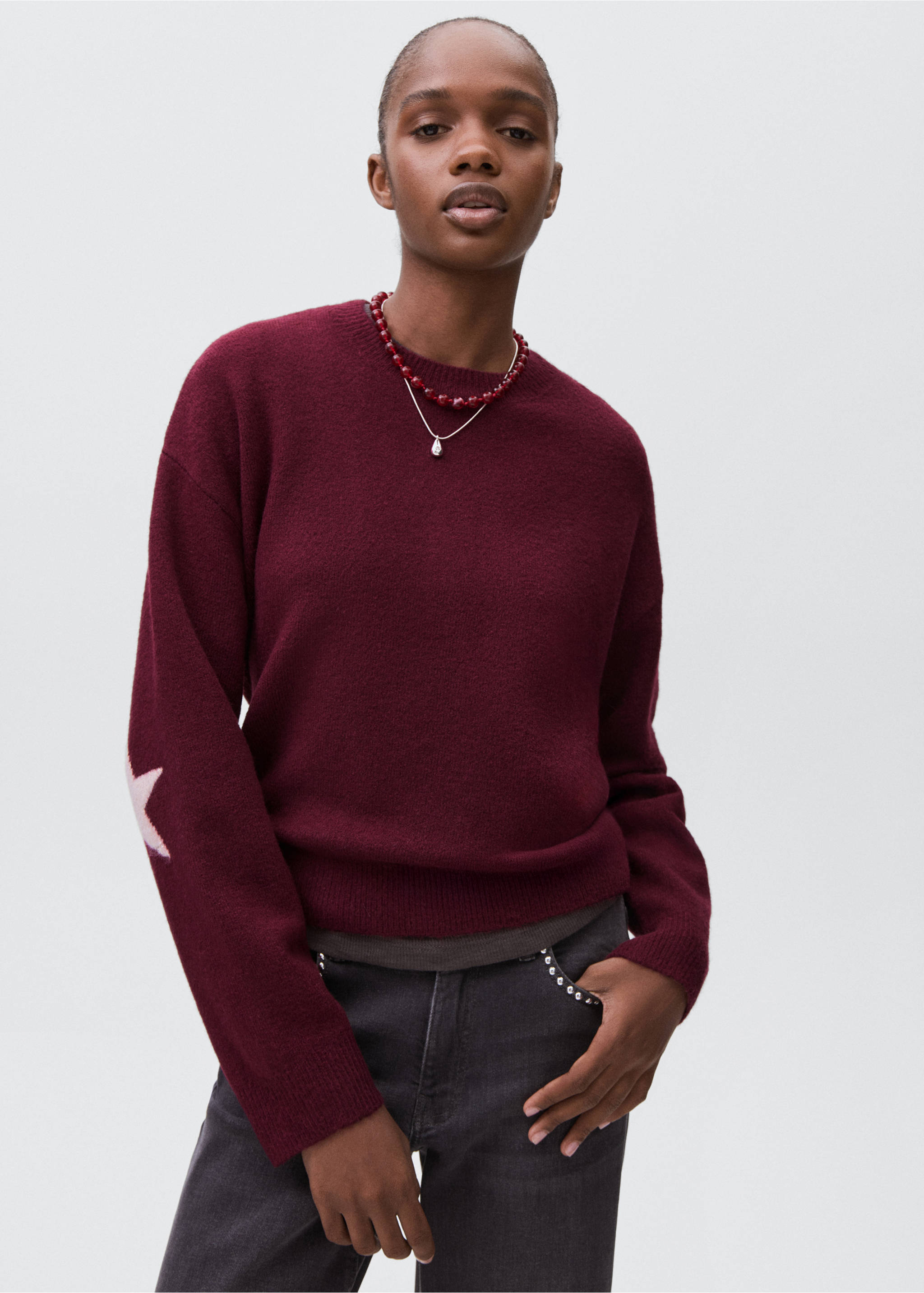 Strickpullover mit Sternmotiv - Mittlere Ansicht, Bordeaux. Ref: 17005801-00.