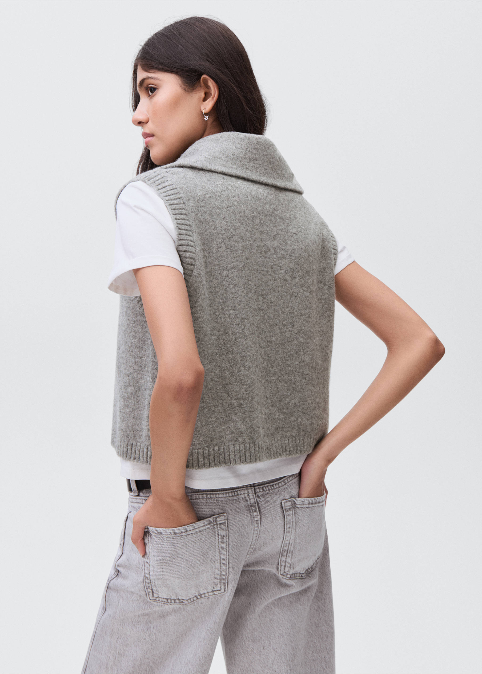 Gilet maille col montant - Verso de l’article, Gris chiné moyen. Ref: 17005802-00.