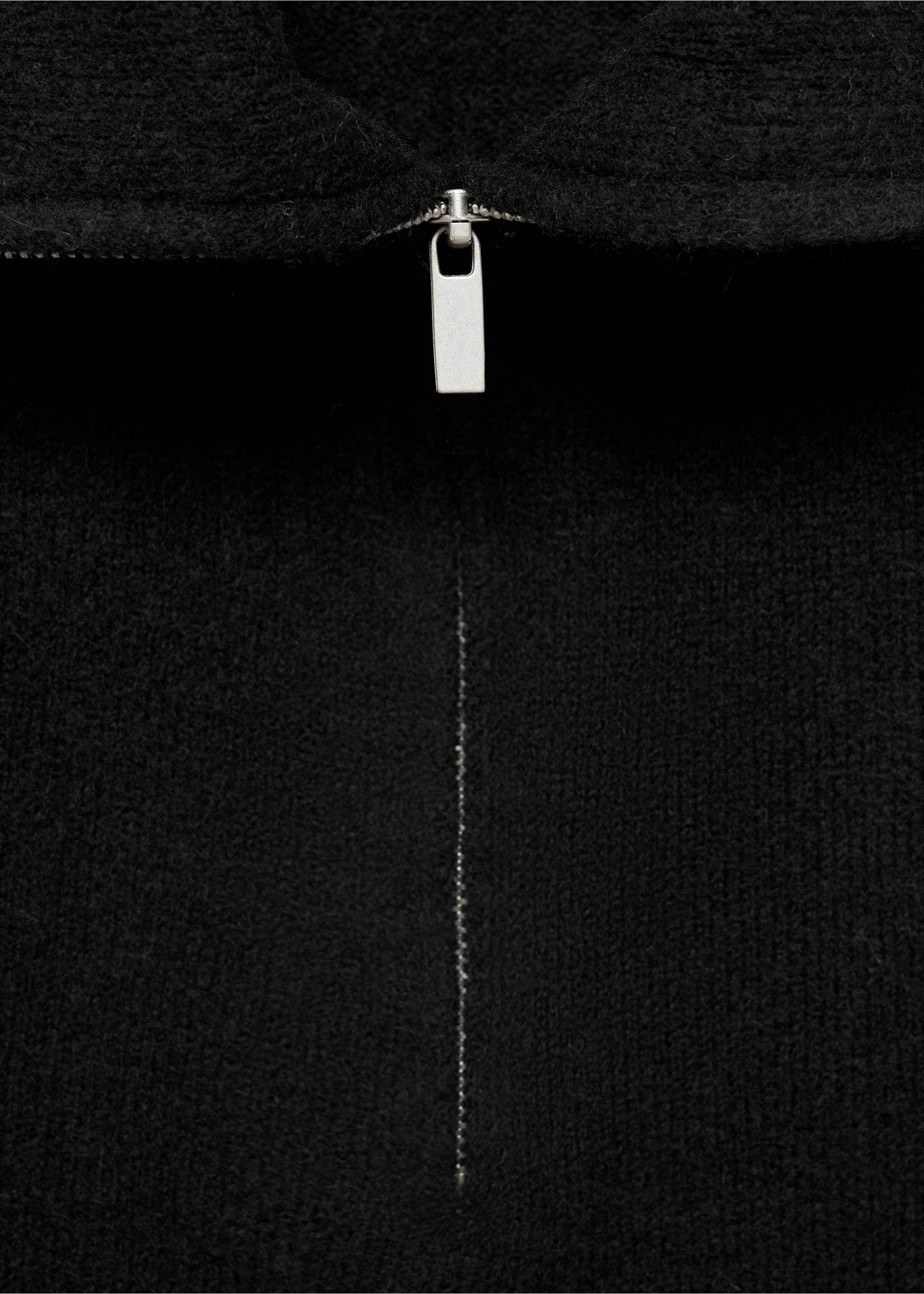 Gilet maille col montant - Détail de l'article 8, Noir. Ref: 17005802-00.