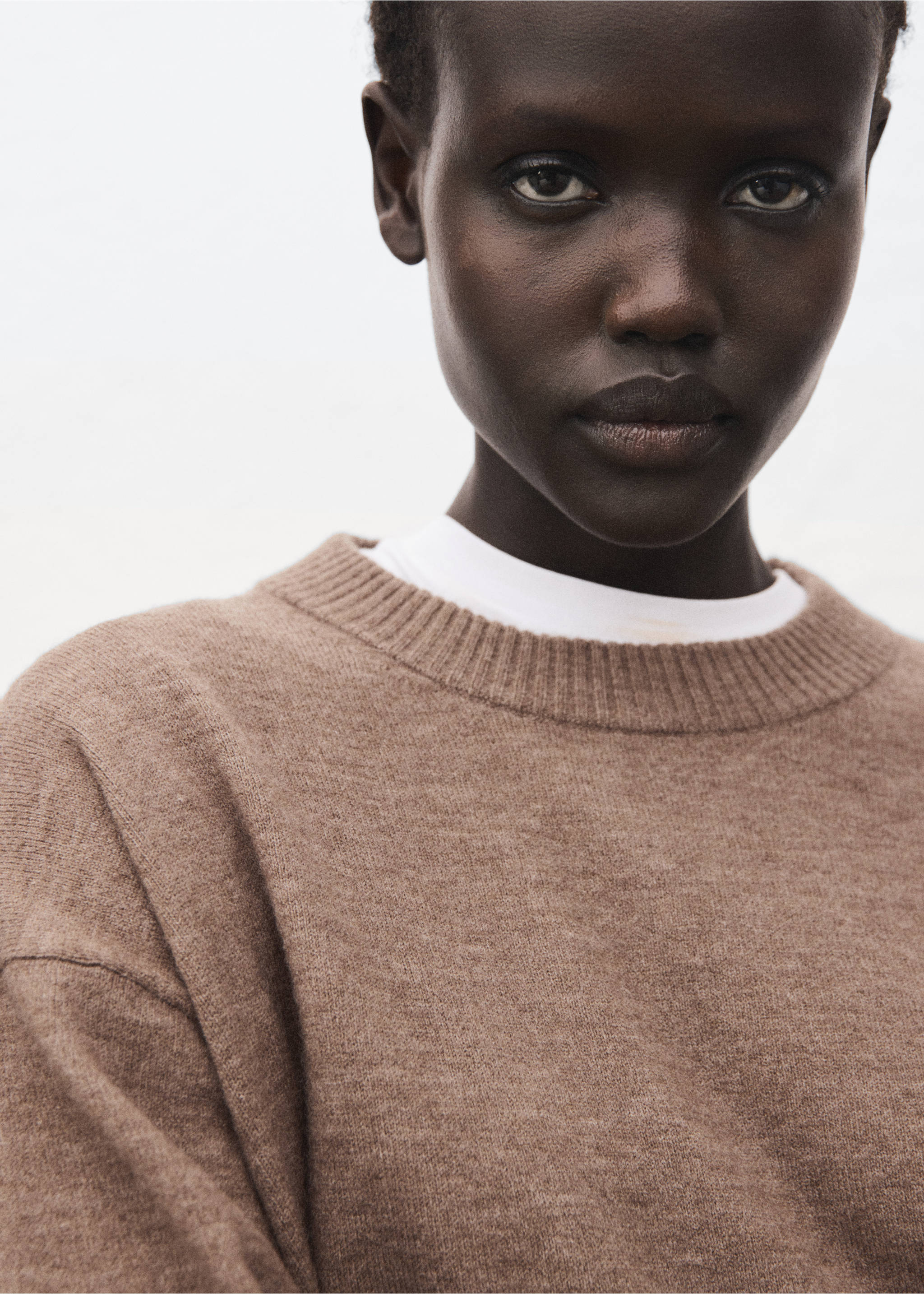 Oversized sweater with ribbed trim - Details of the article 1, Medium Brown. Ref: 17005812-00.