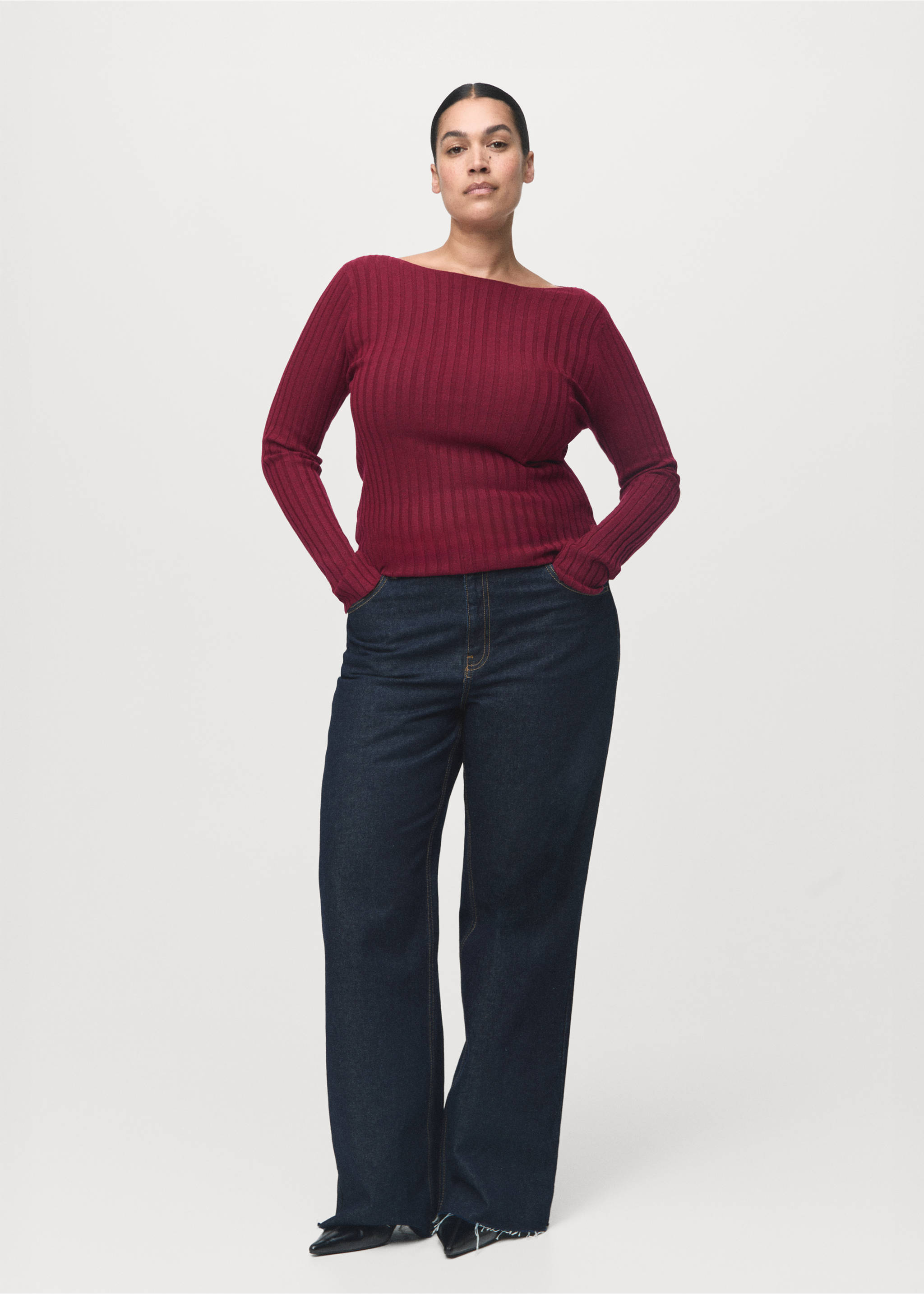 Boat neck ribbed sweater - Details of the article 6, Wine. Ref: 17005815-00.