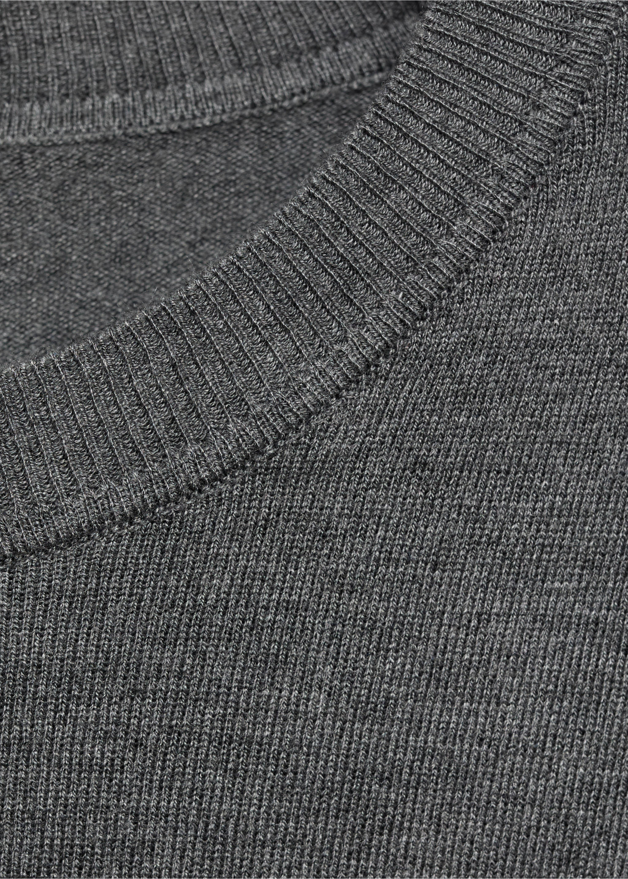 Fine-knit crew-neck sweater - Details of the article 8, Medium Heather Grey. Ref: 17005817-00.