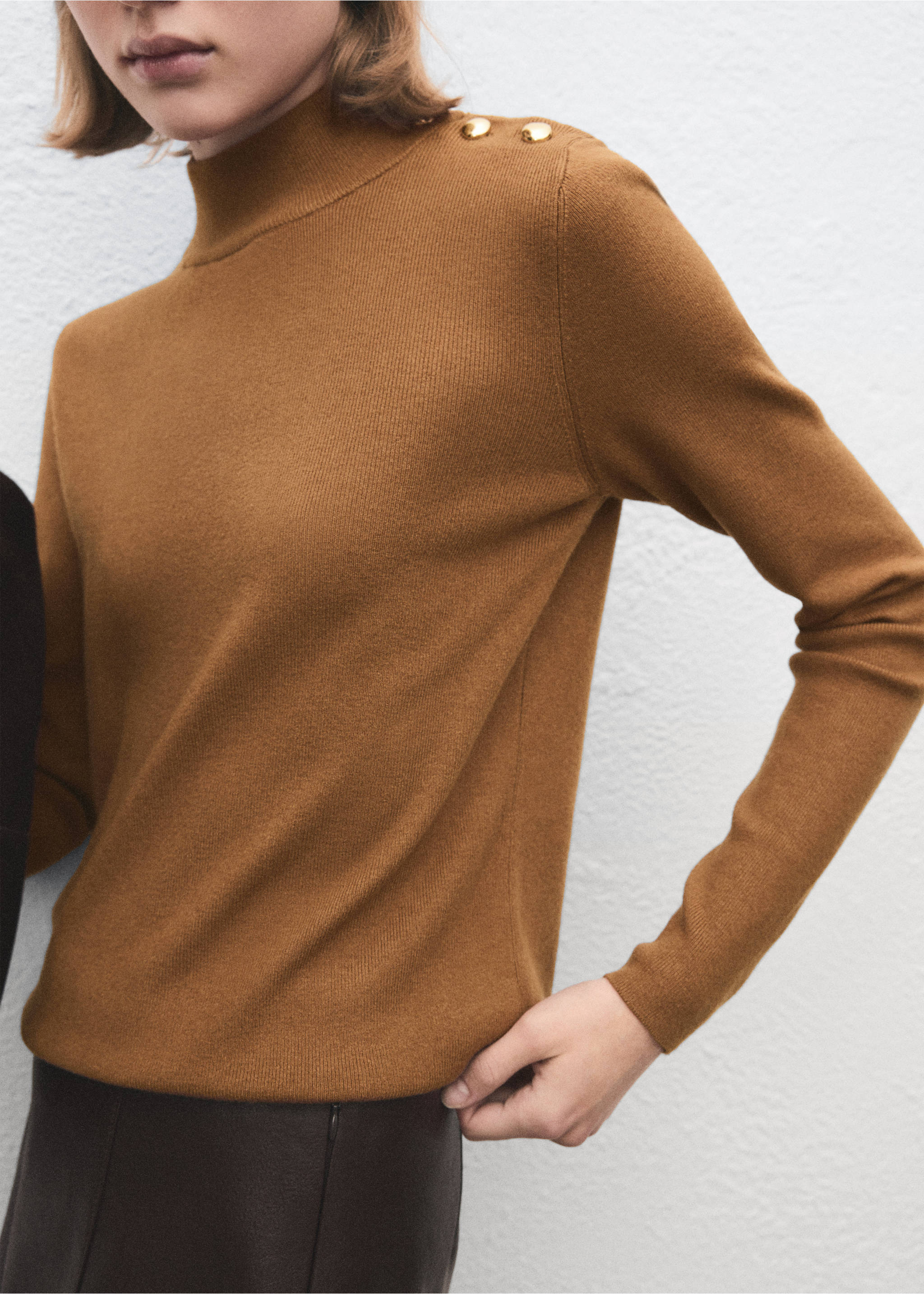 Perkins-neck sweater with button - Medium plane, Medium Brown. Ref: 17005824-00.