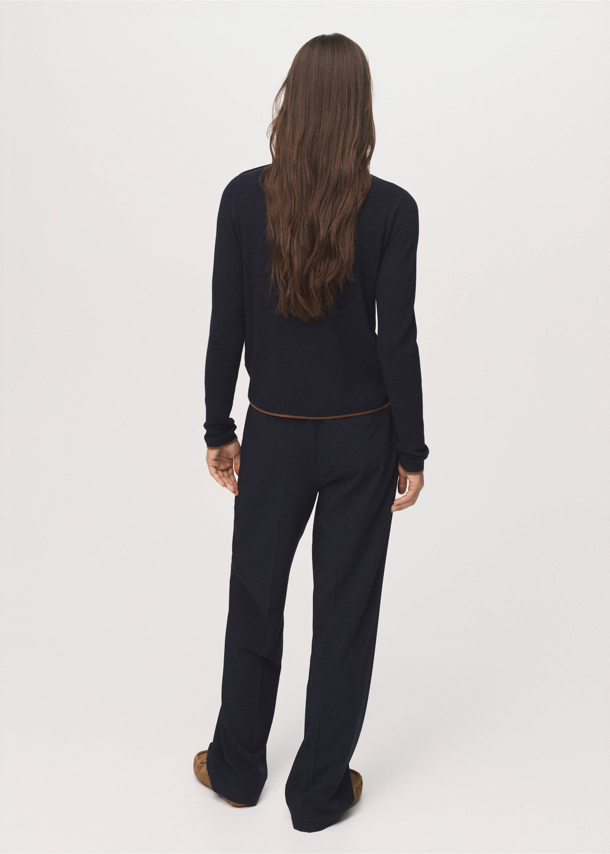 Perkins-neck sweater with button - Reverse of the article, Dark Navy. Ref: 17005824-00.