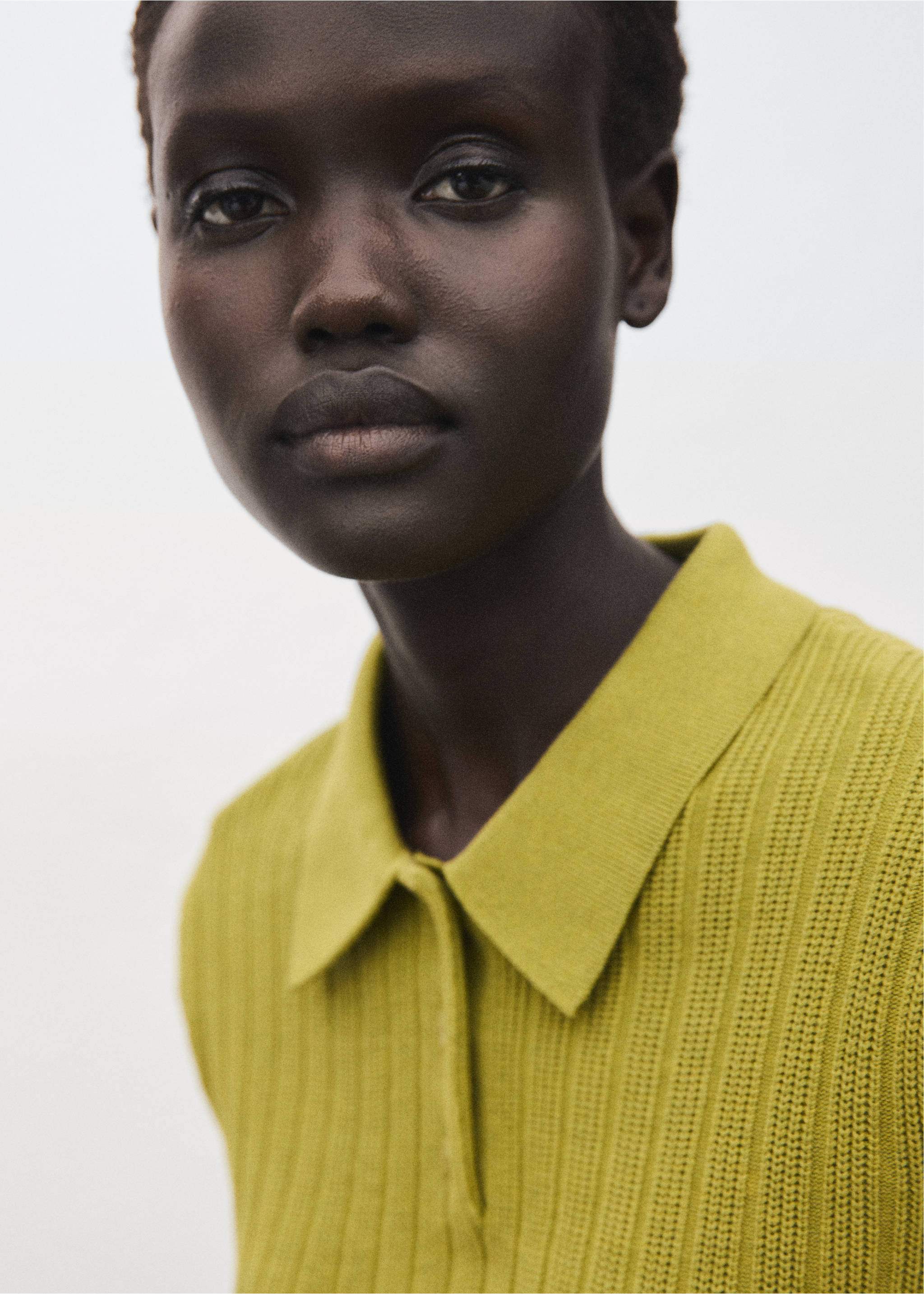 Polo-neck ribbed sweater - Details of the article 3, Green. Ref: 17005834-00.
