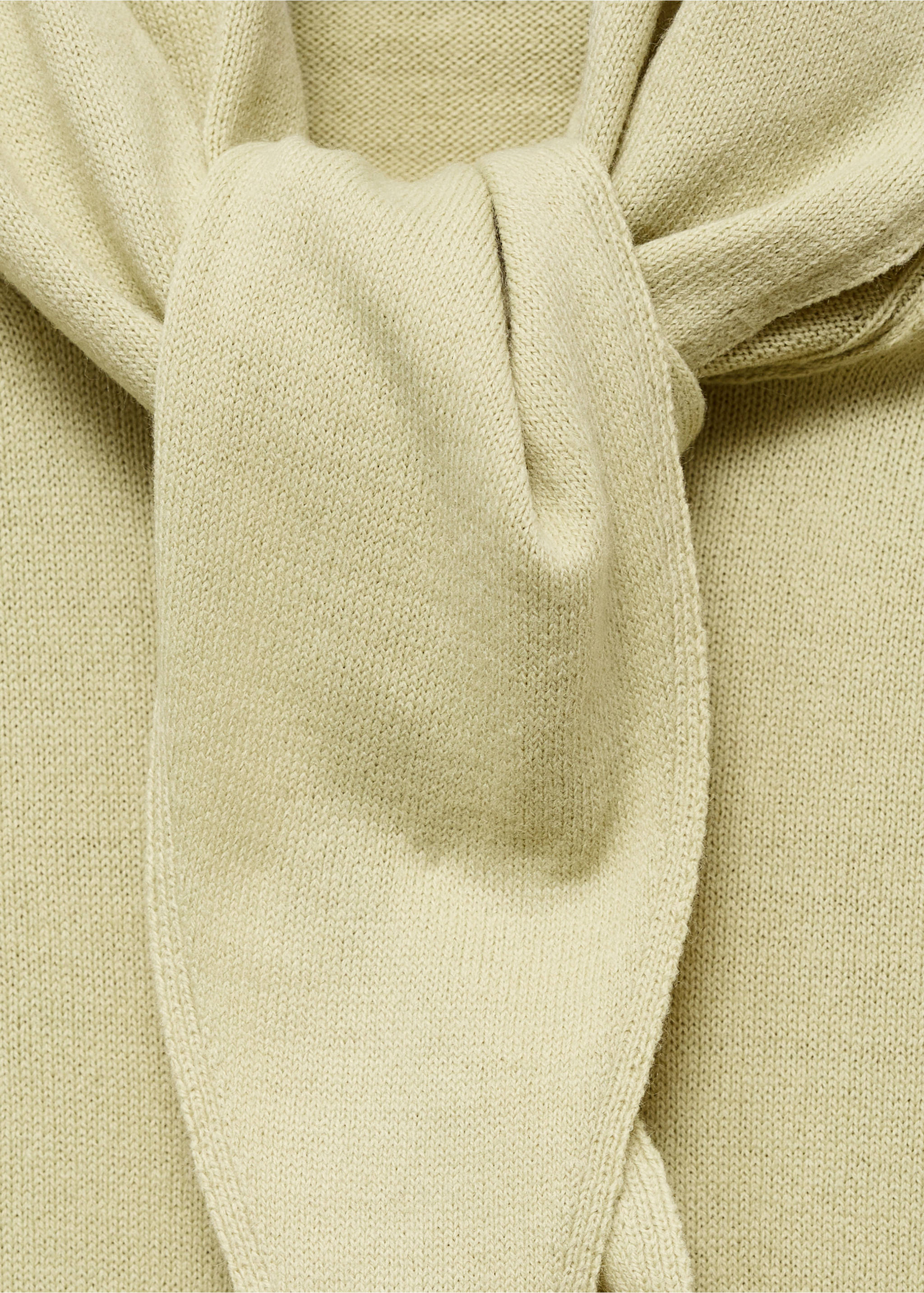 Short-sleeved sweater with scarf - Details of the article 8, Pastel Green. Ref: 17005836-00.