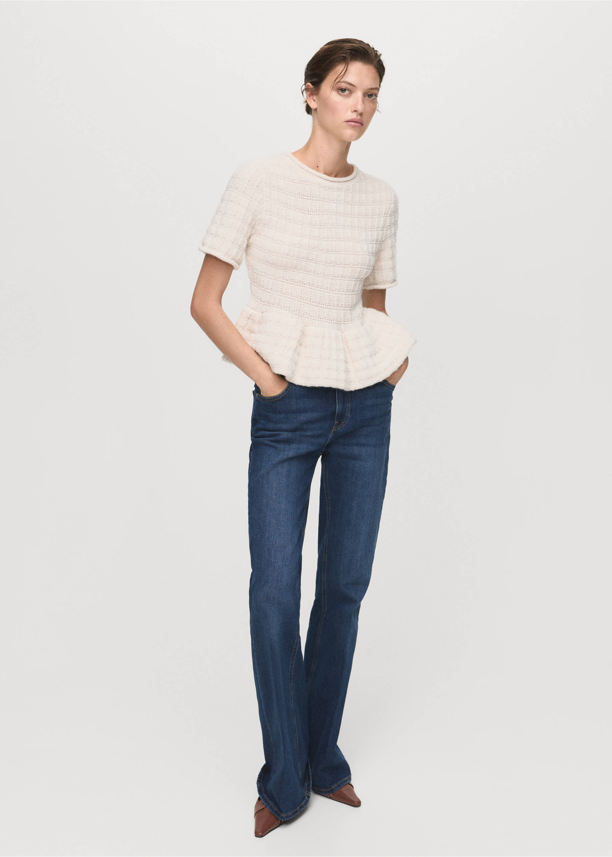 Textured sweater with ruffles - General plane, Ecru. Ref: 17005844-00.