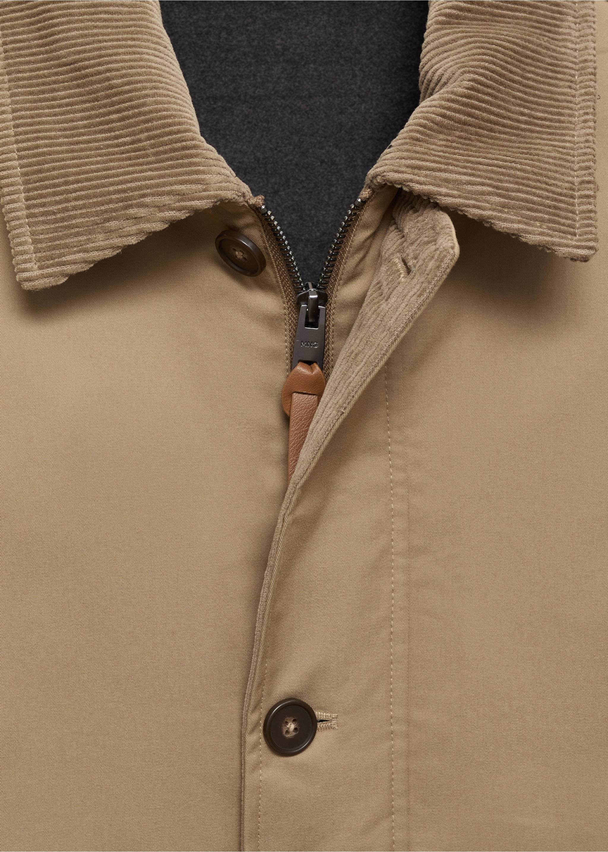 Water-repellent jacket with corduroy collar - Details of the article 8, Beige. Ref: 17005973-00.
