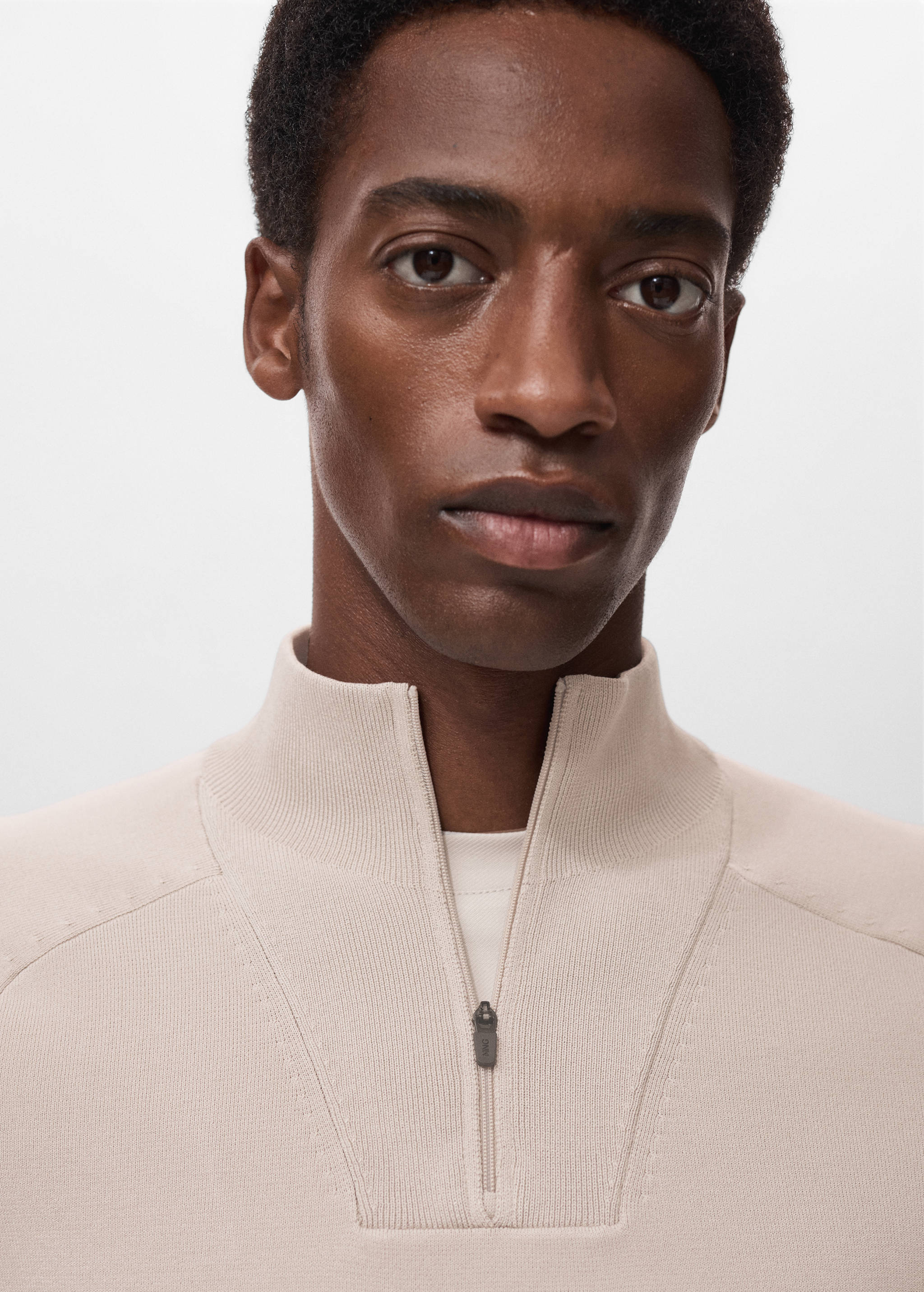 Breathable zip-neck sweater - Details of the article 1