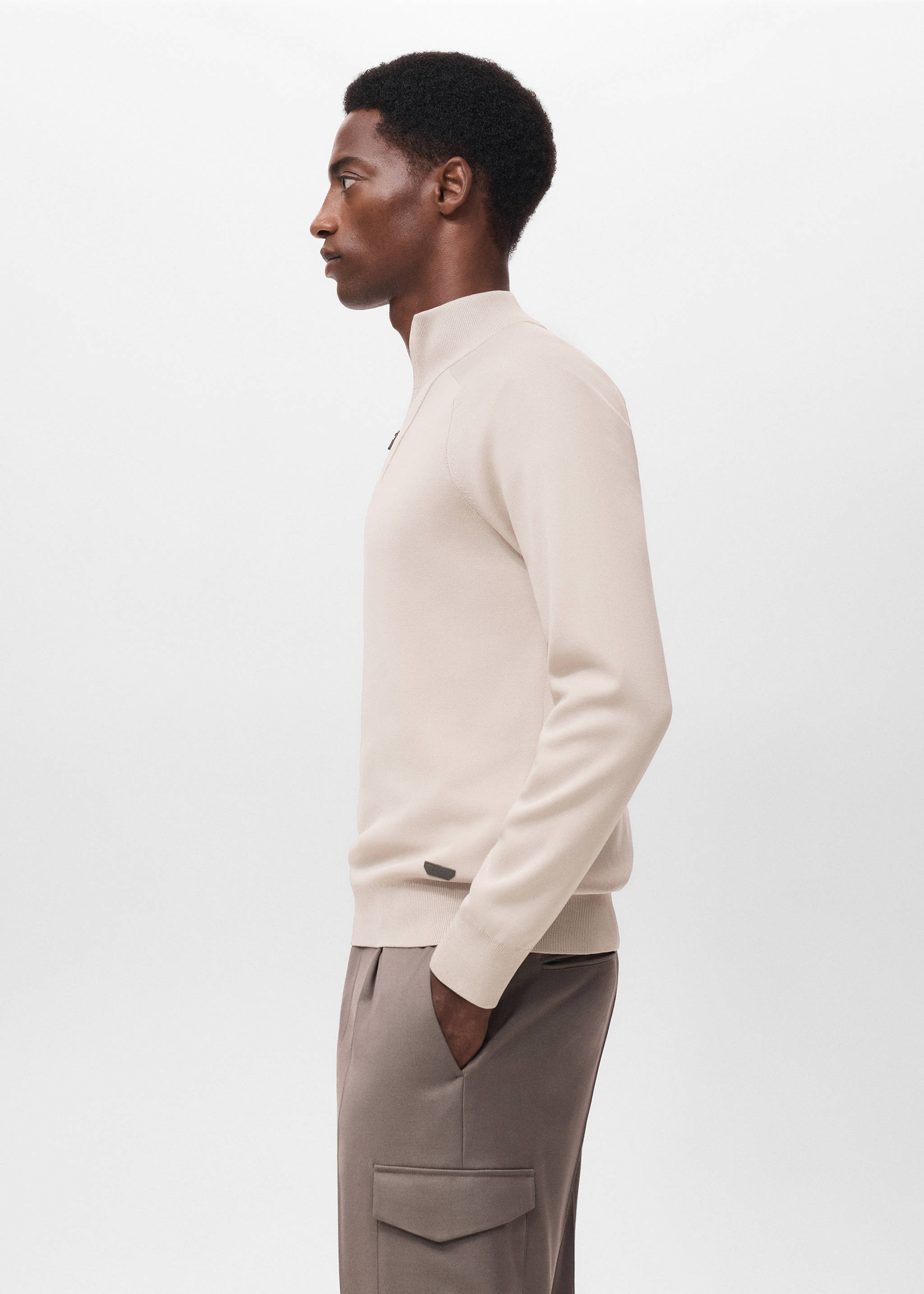 Breathable zip-neck sweater - Details of the article 2