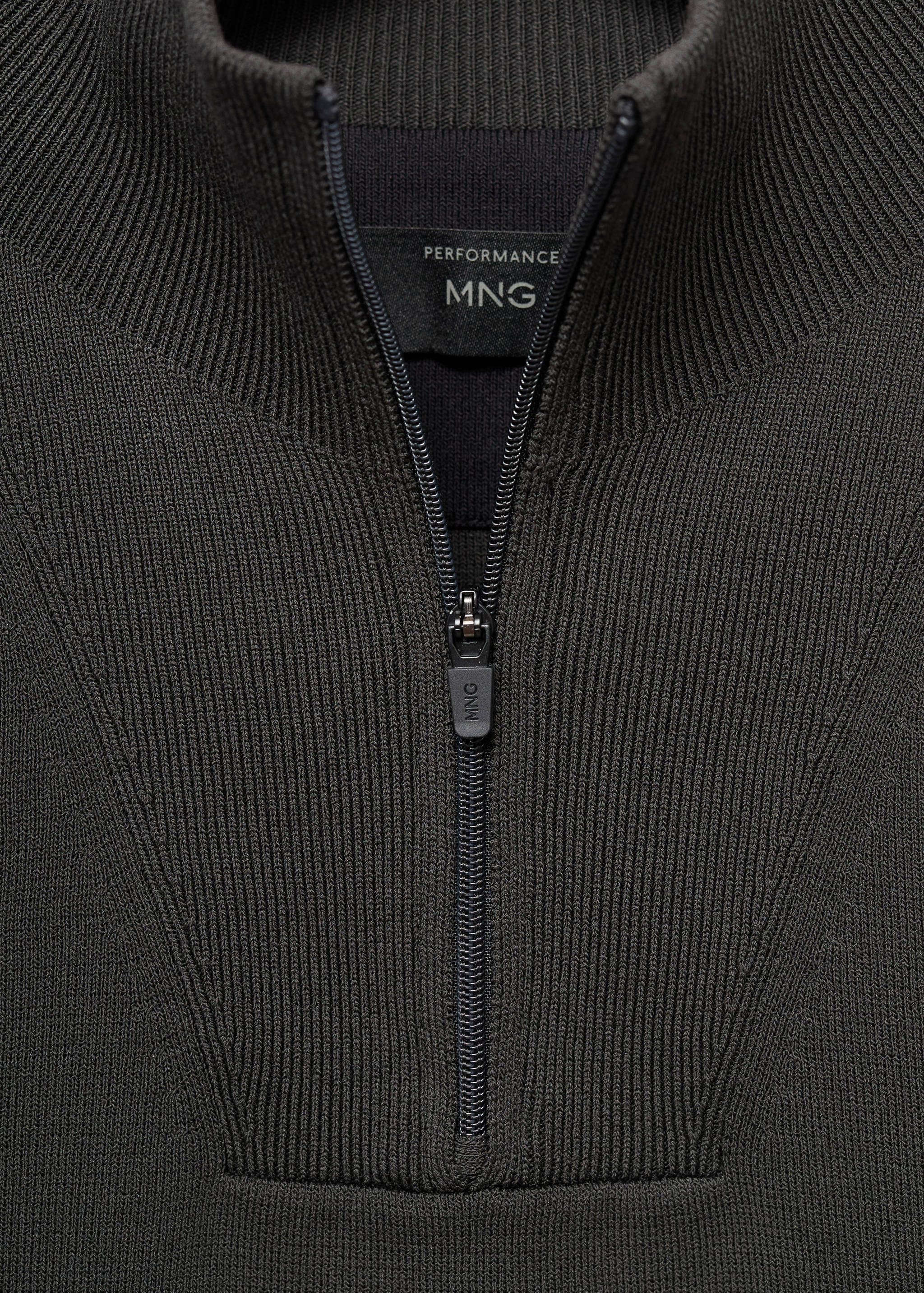 Breathable zip-neck sweater - Details of the article 8