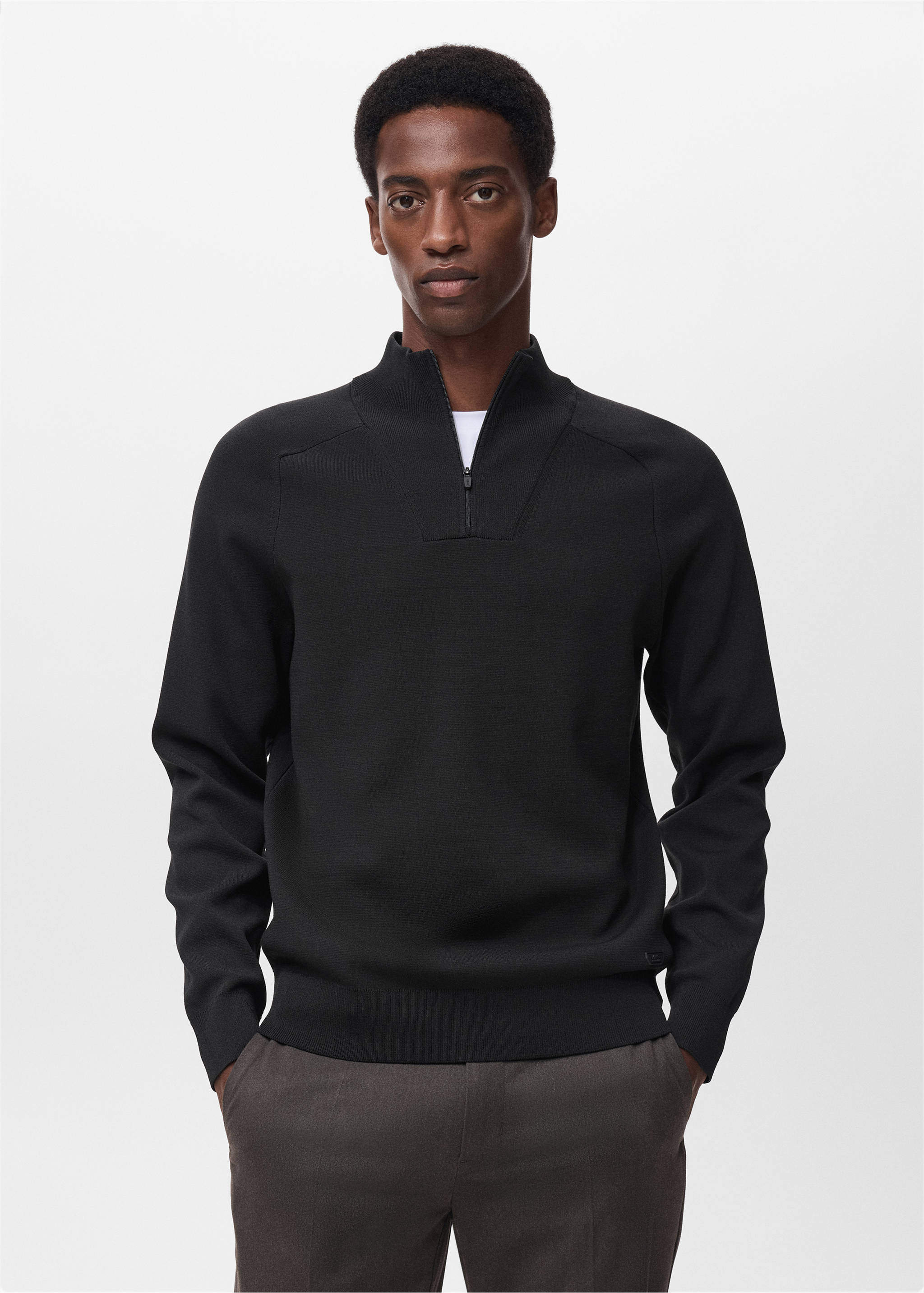 Breathable zip-neck sweater - Medium plane, Black. Ref: 17005979-00.