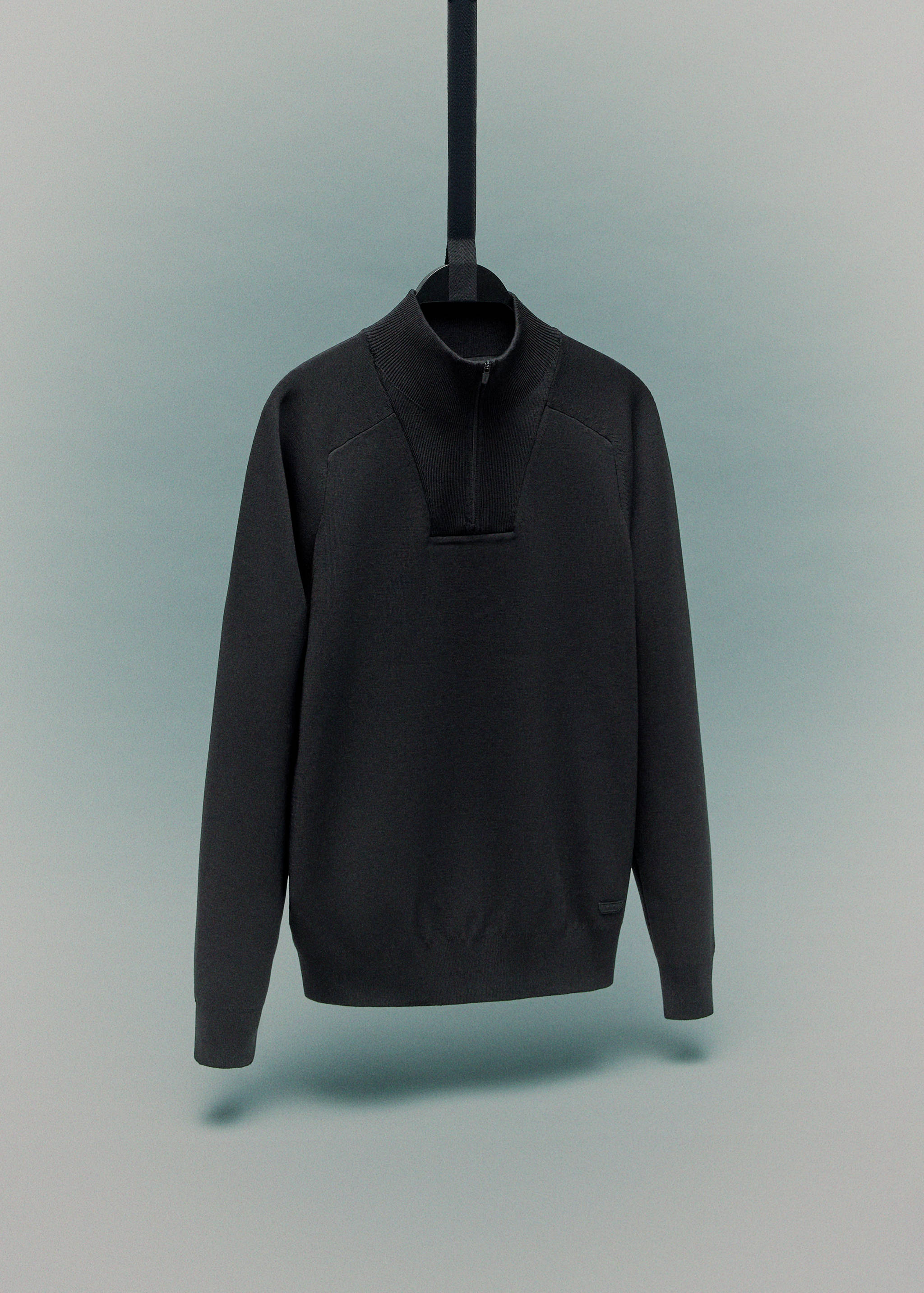 Breathable zip-neck sweater - Details of the article 9