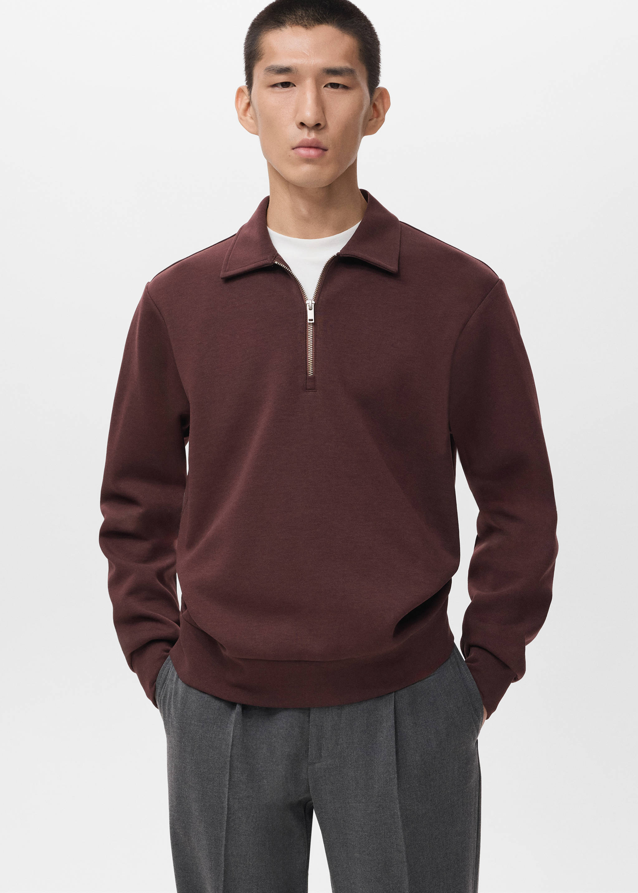Sudadera regular fit cuello cremallera - Plano medio