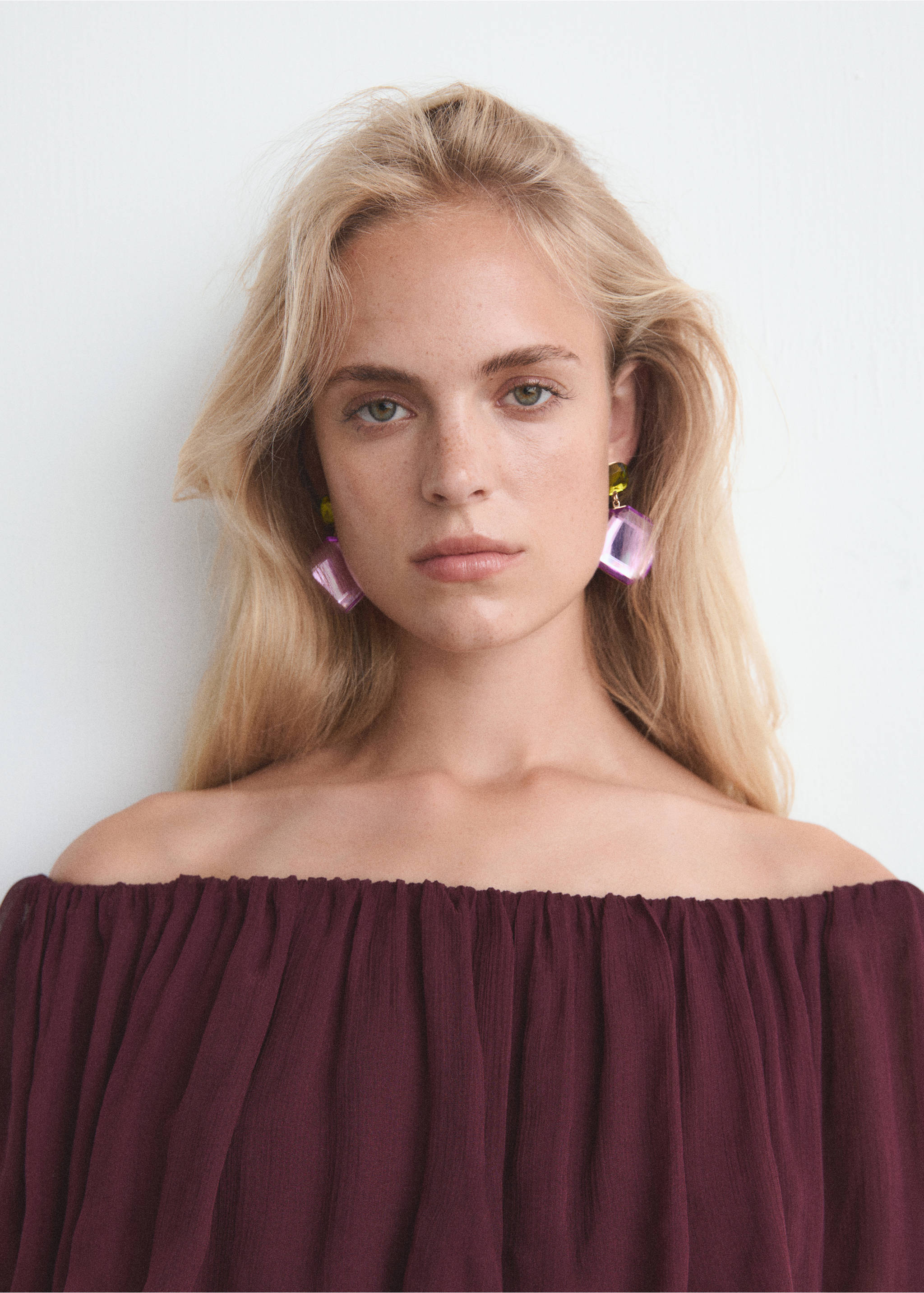 Bicolour pendant earrings - Details of the article 9, Purple. Ref: 17006011-00.