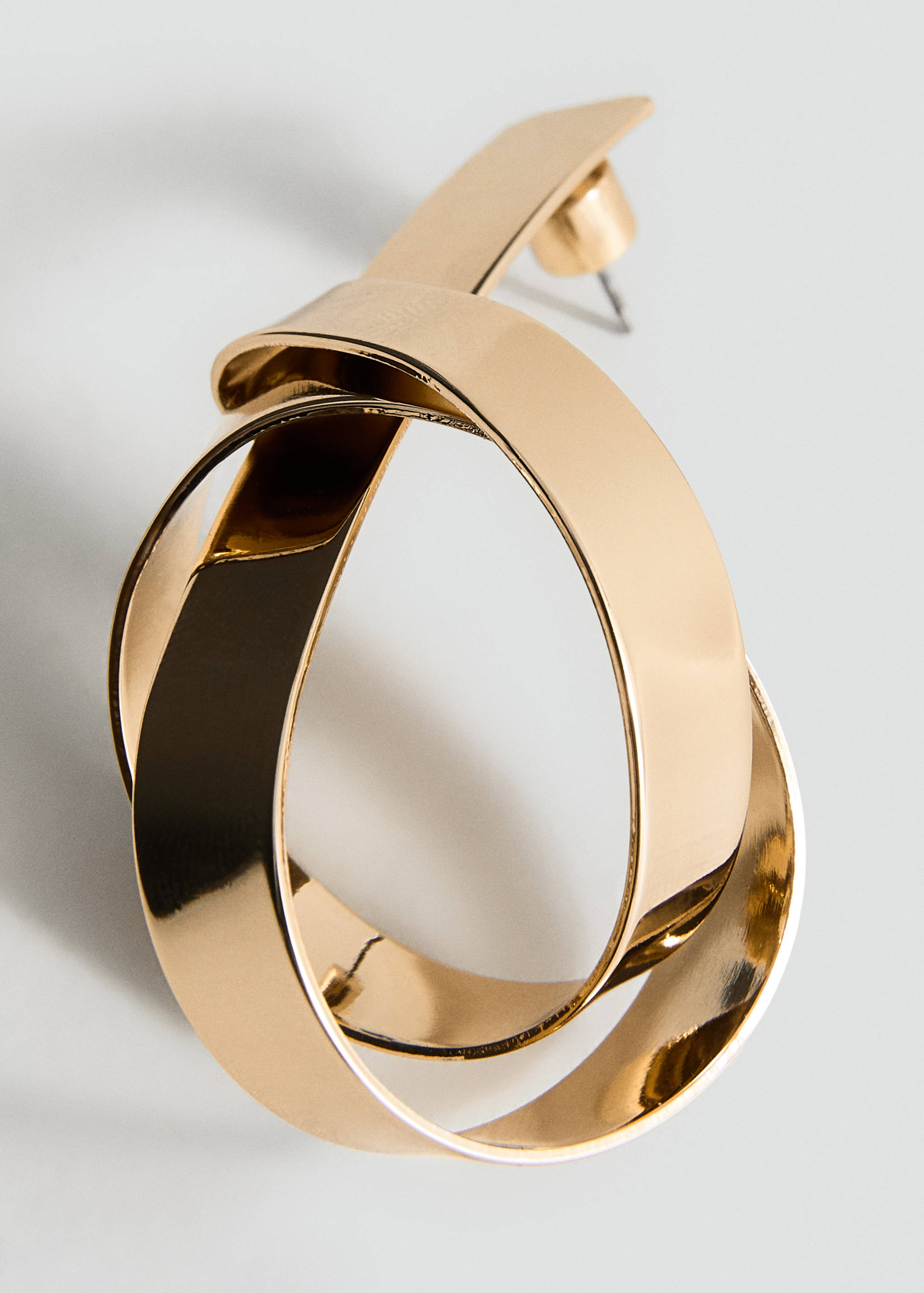 Verschlungene Knoten-Ohrringe - Mittlere Ansicht