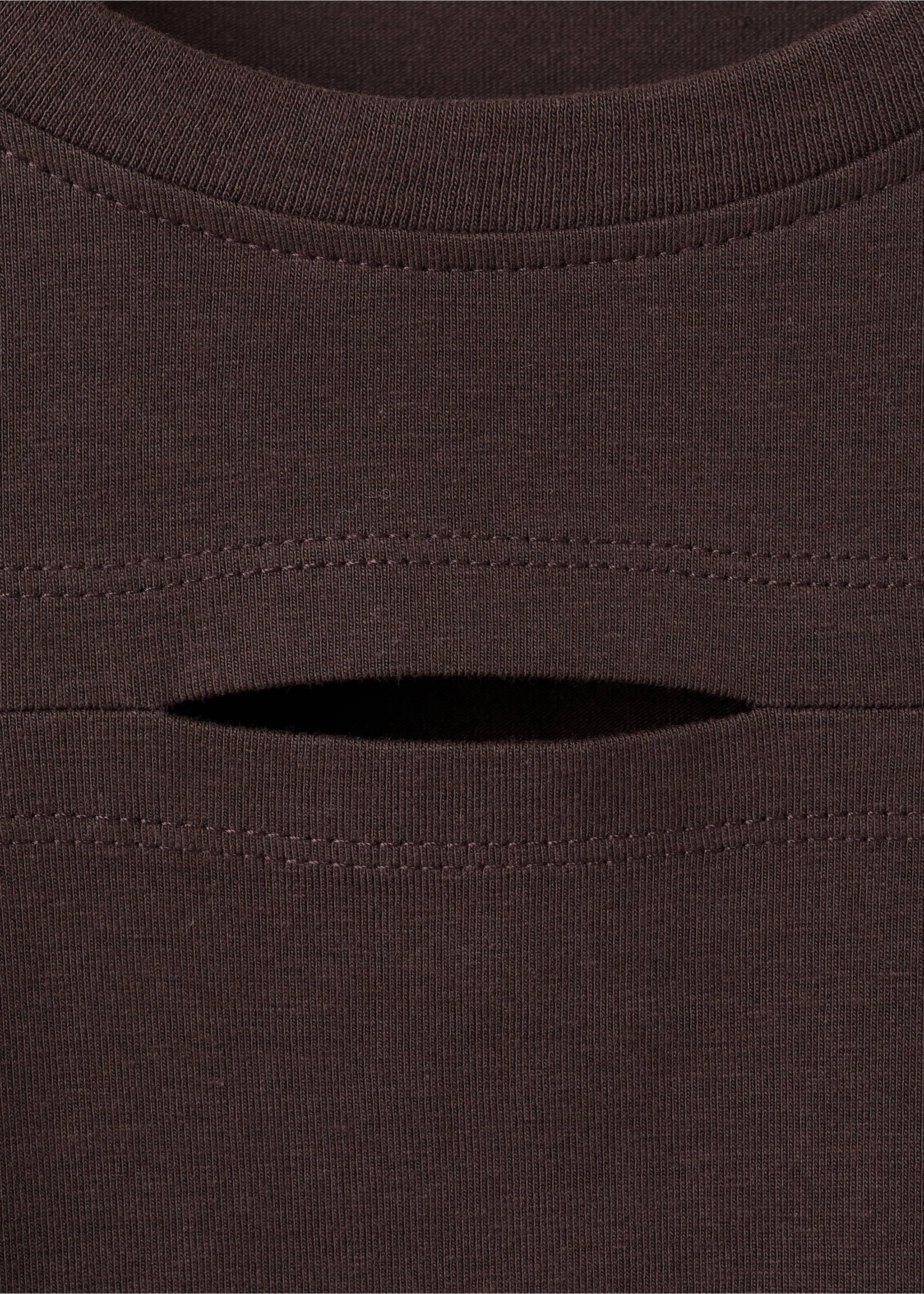 Cotton t-shirt with cut-out - Details of the article 8, Brown. Ref: 17006349-00.