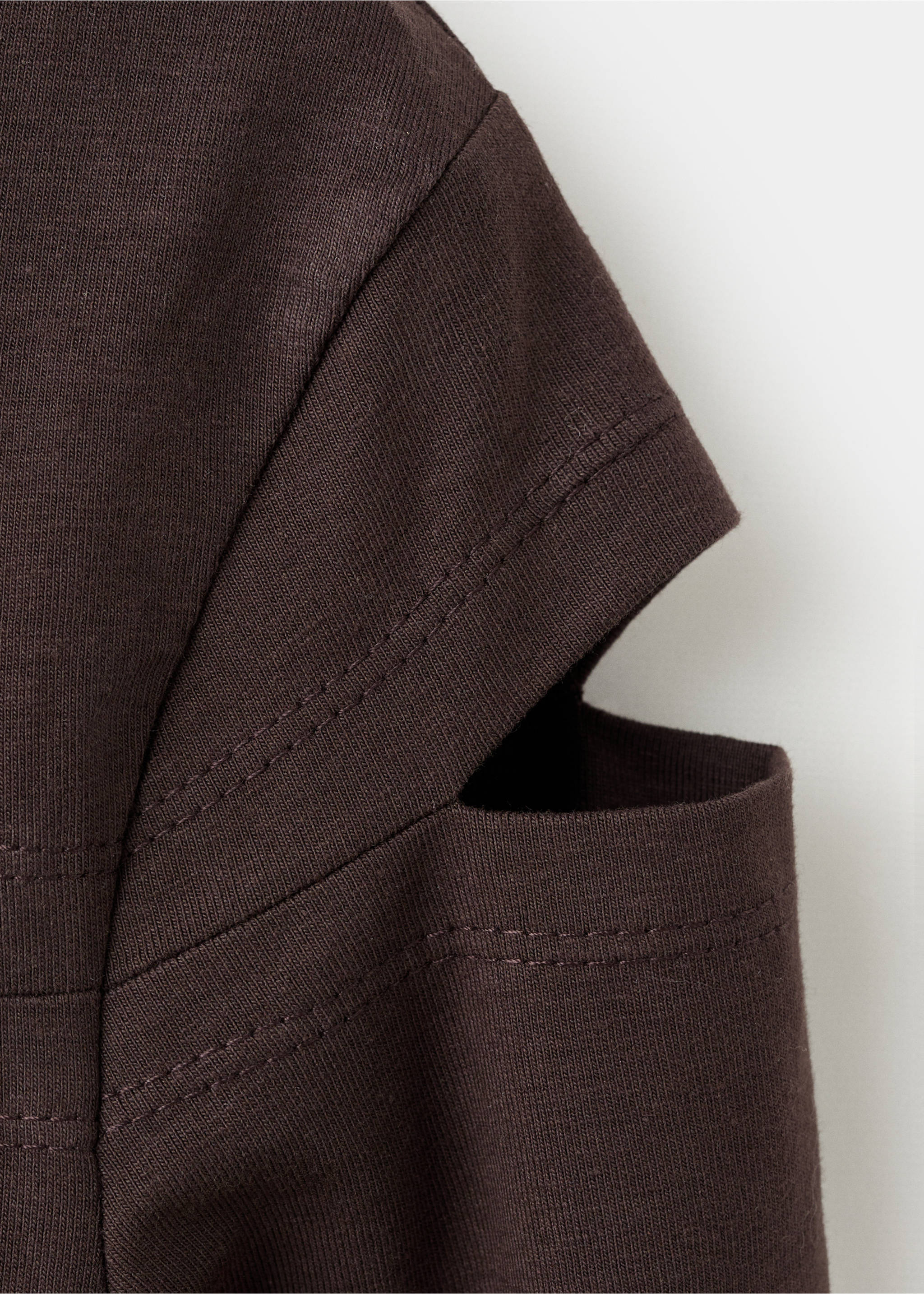 Cotton t-shirt with cut-out - Details of the article 0, Brown. Ref: 17006349-00.