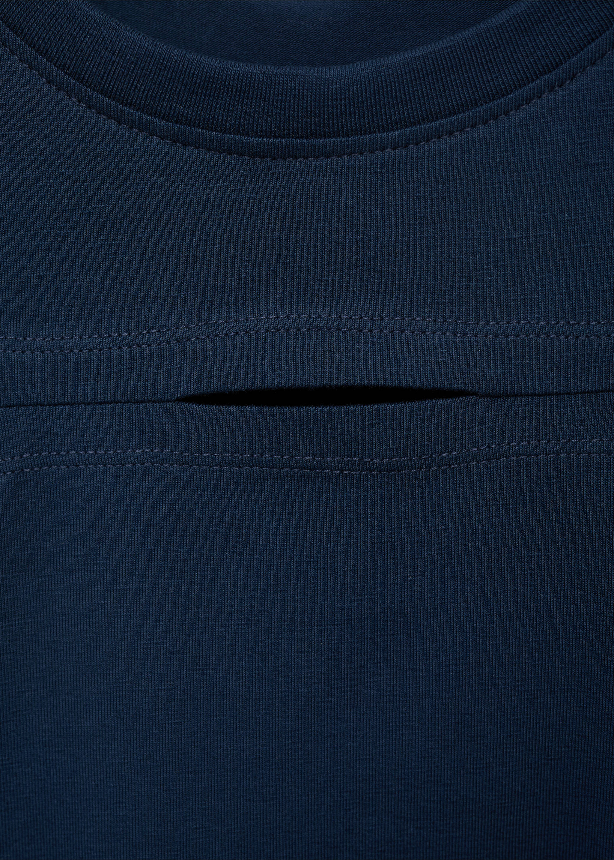 Cotton t-shirt with cut-out - Details of the article 8, Navy. Ref: 17006349-00.