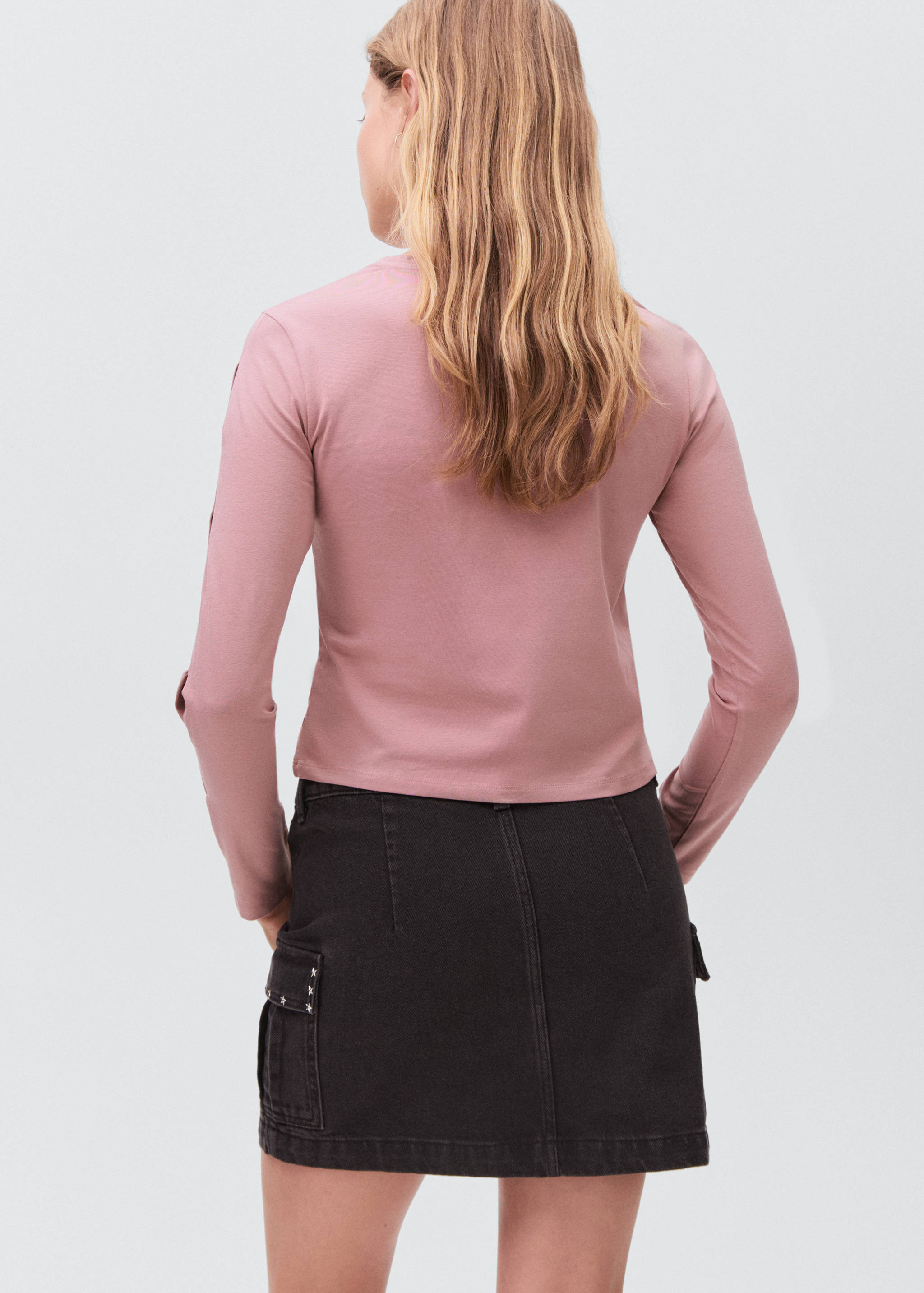 Cut-out t-shirt - Reverse of the article