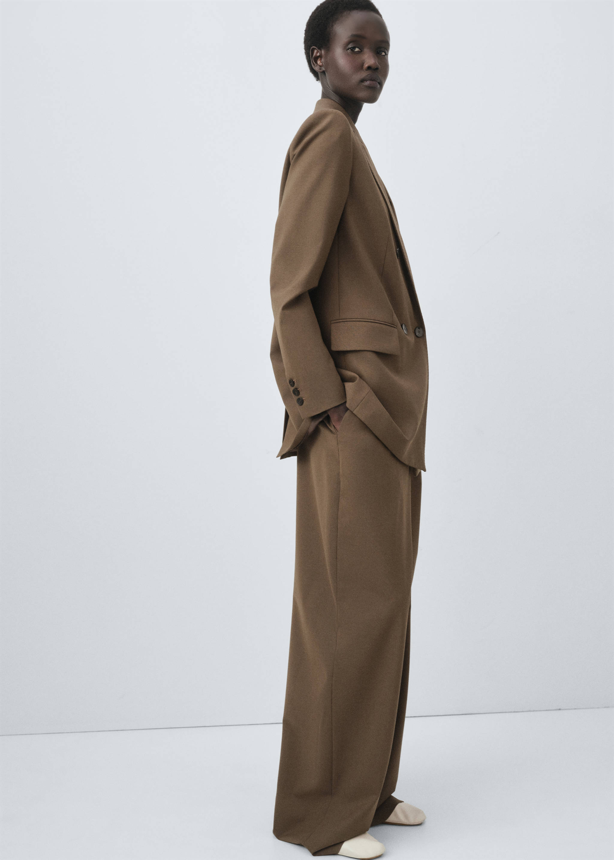 Pleated straight-leg suit trousers - Details of the article 2