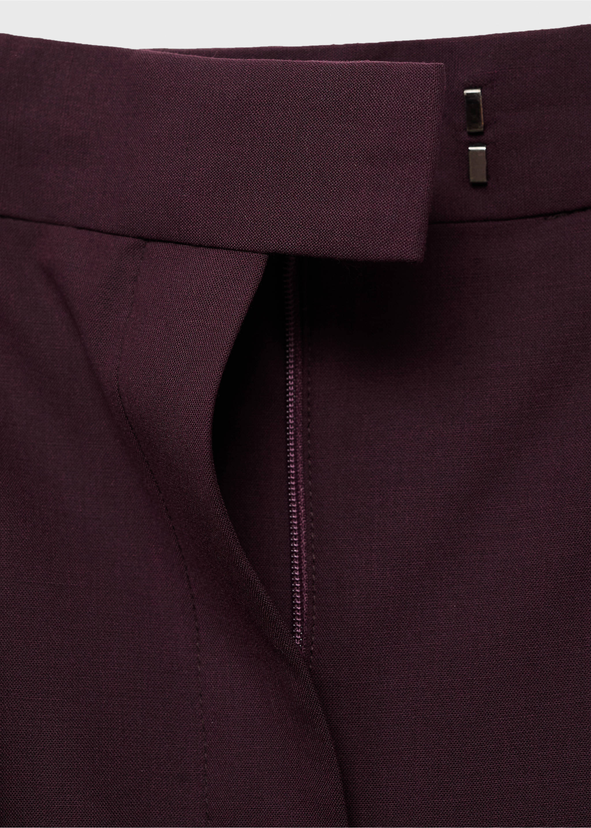Pantalón recto traje lana - Detalle del artículo 8, Granate. Ref: 17006368-00.