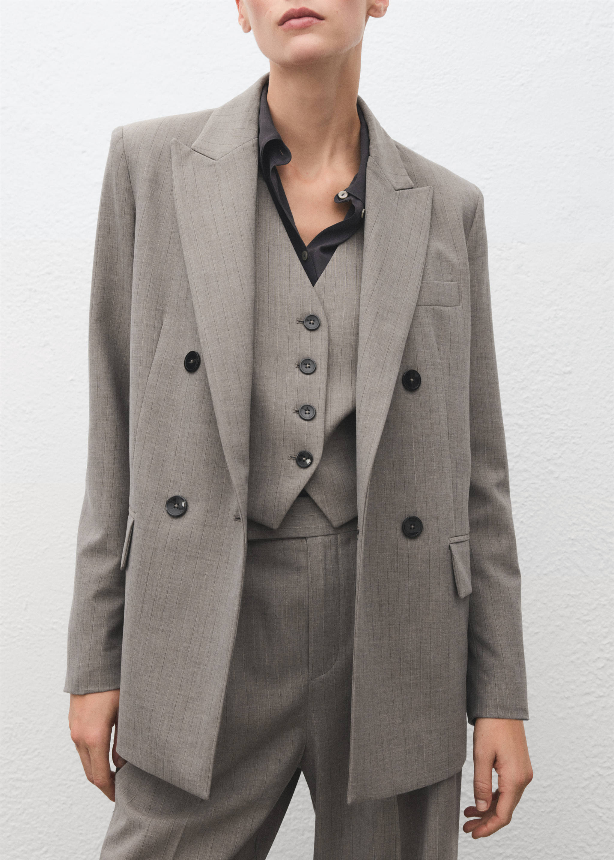 Blazer traje mezcla lana doble botonadura - Plano medio