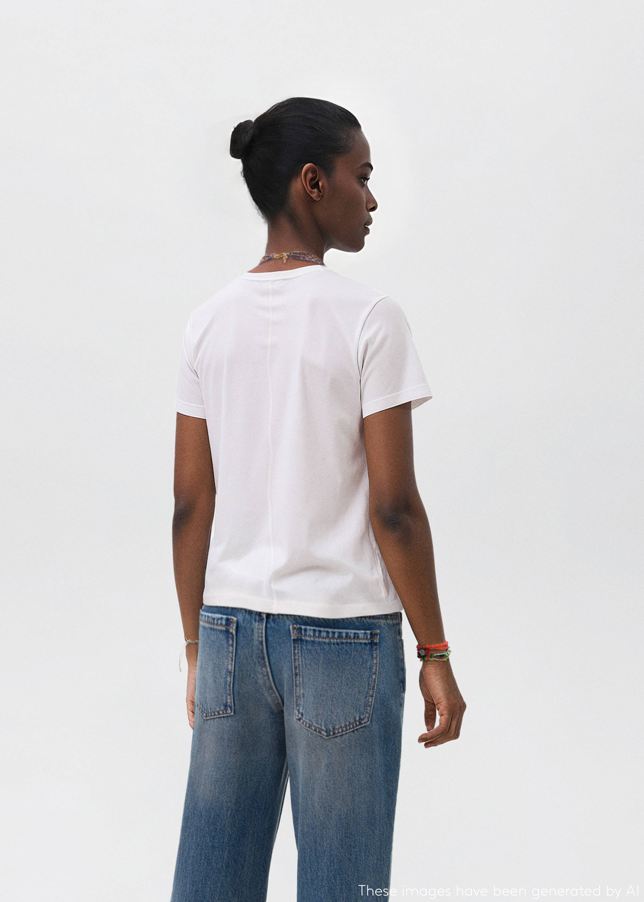 Velvet text t-shirt - Reverse of the article